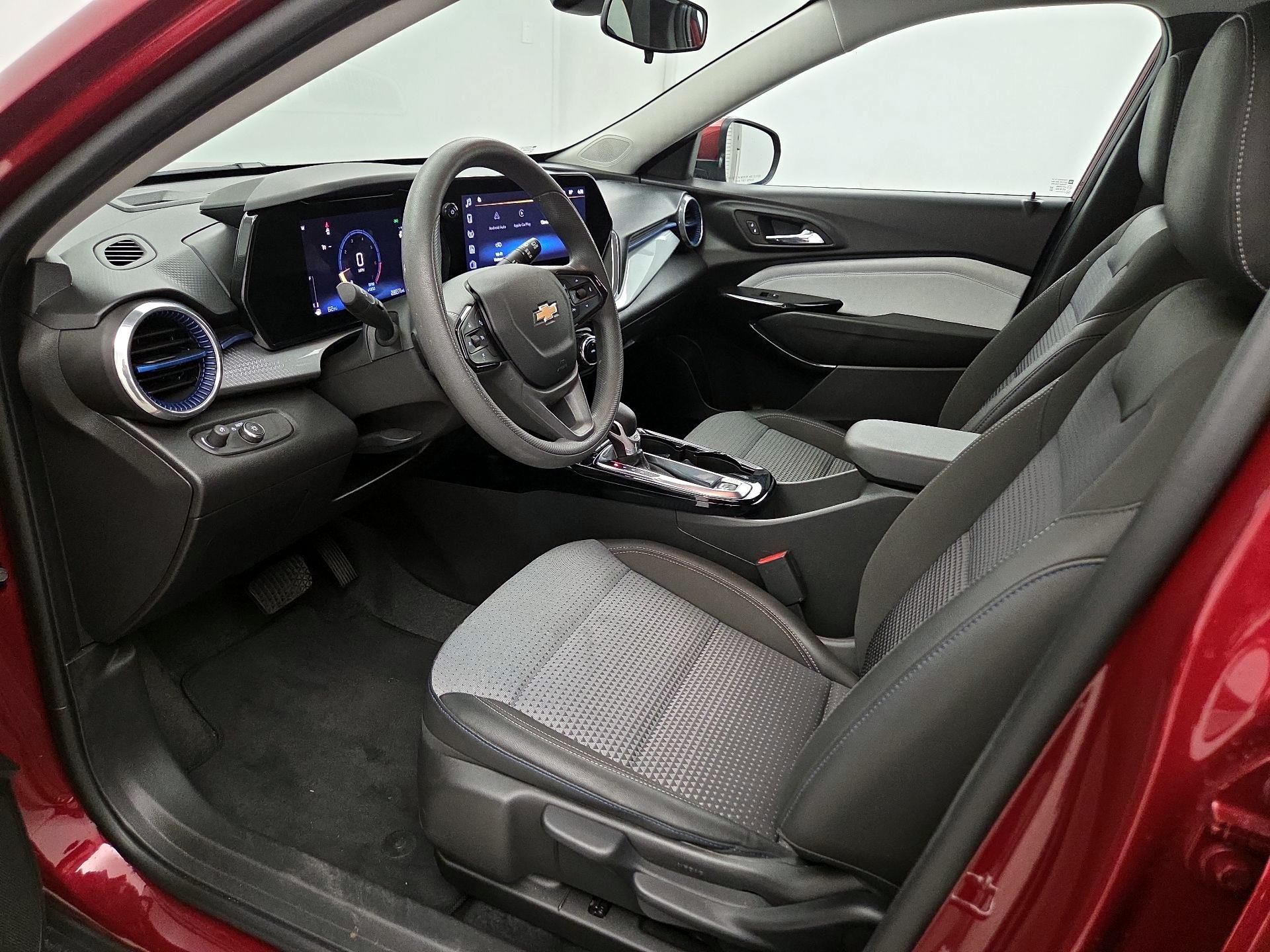 Thumbnail: 2025 Chevrolet Trax - 11