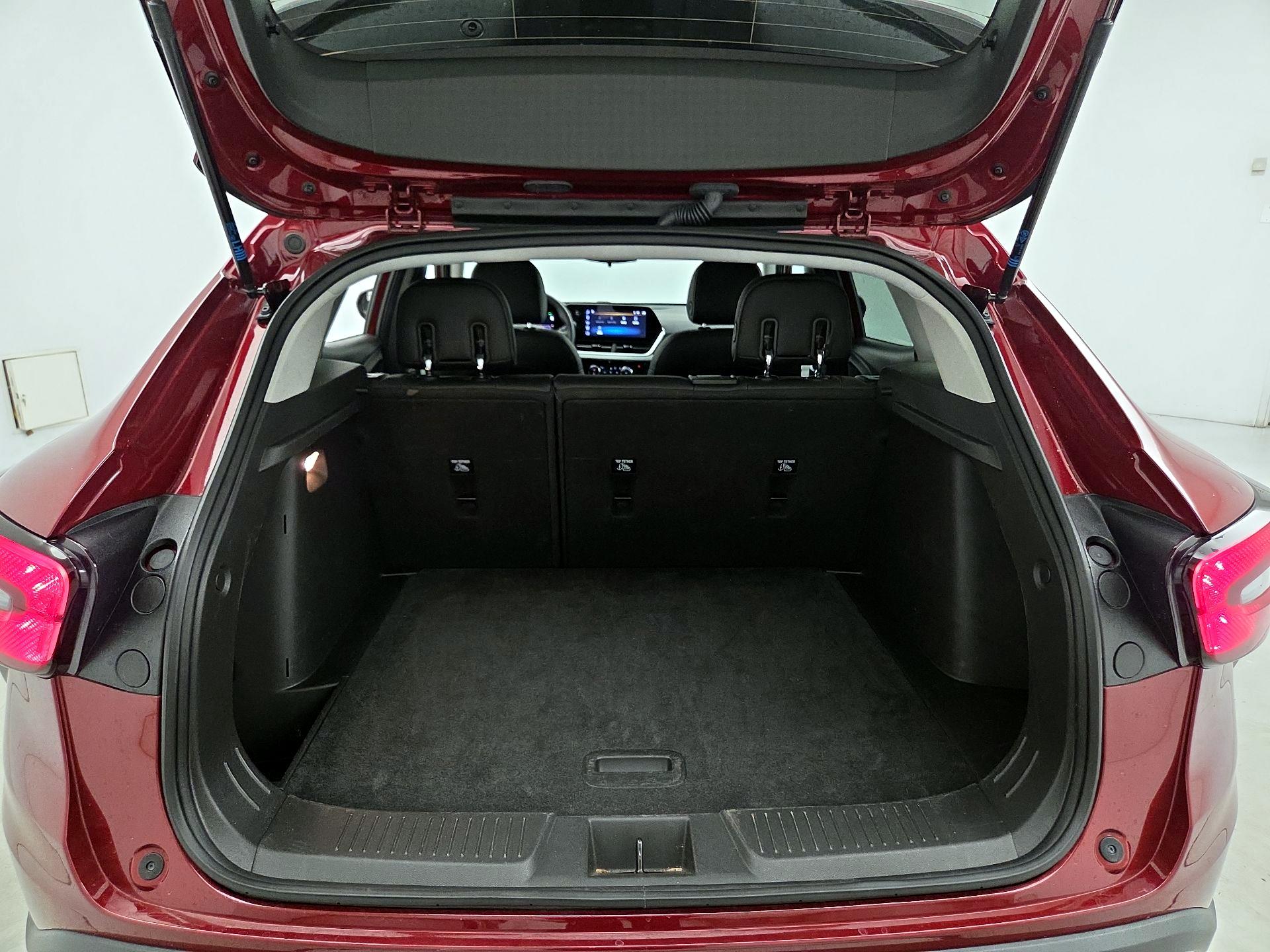 Thumbnail: 2025 Chevrolet Trax - 20