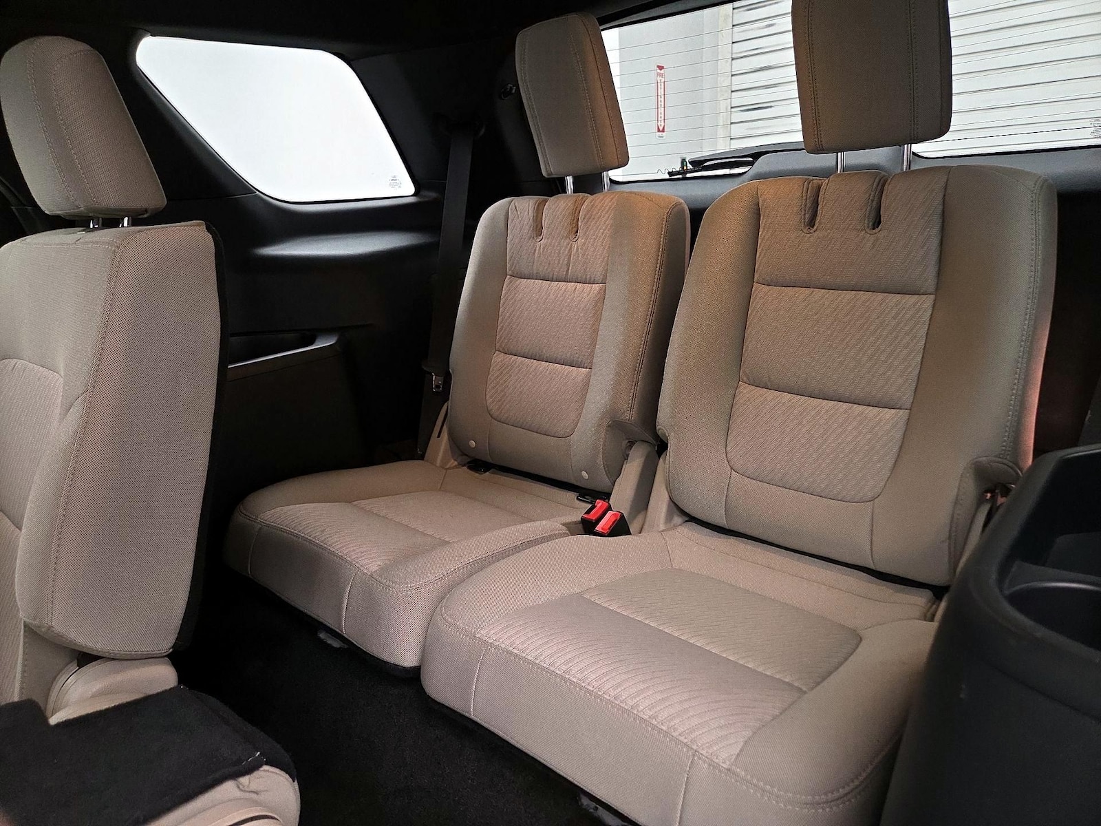 2018 Ford Explorer Base - Photo 21