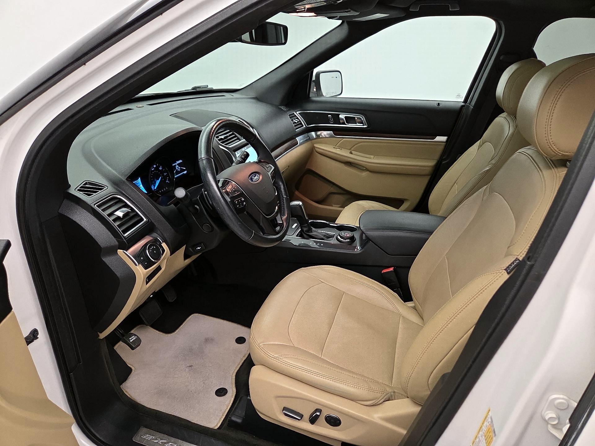 Thumbnail: 2017 Ford Explorer - 11