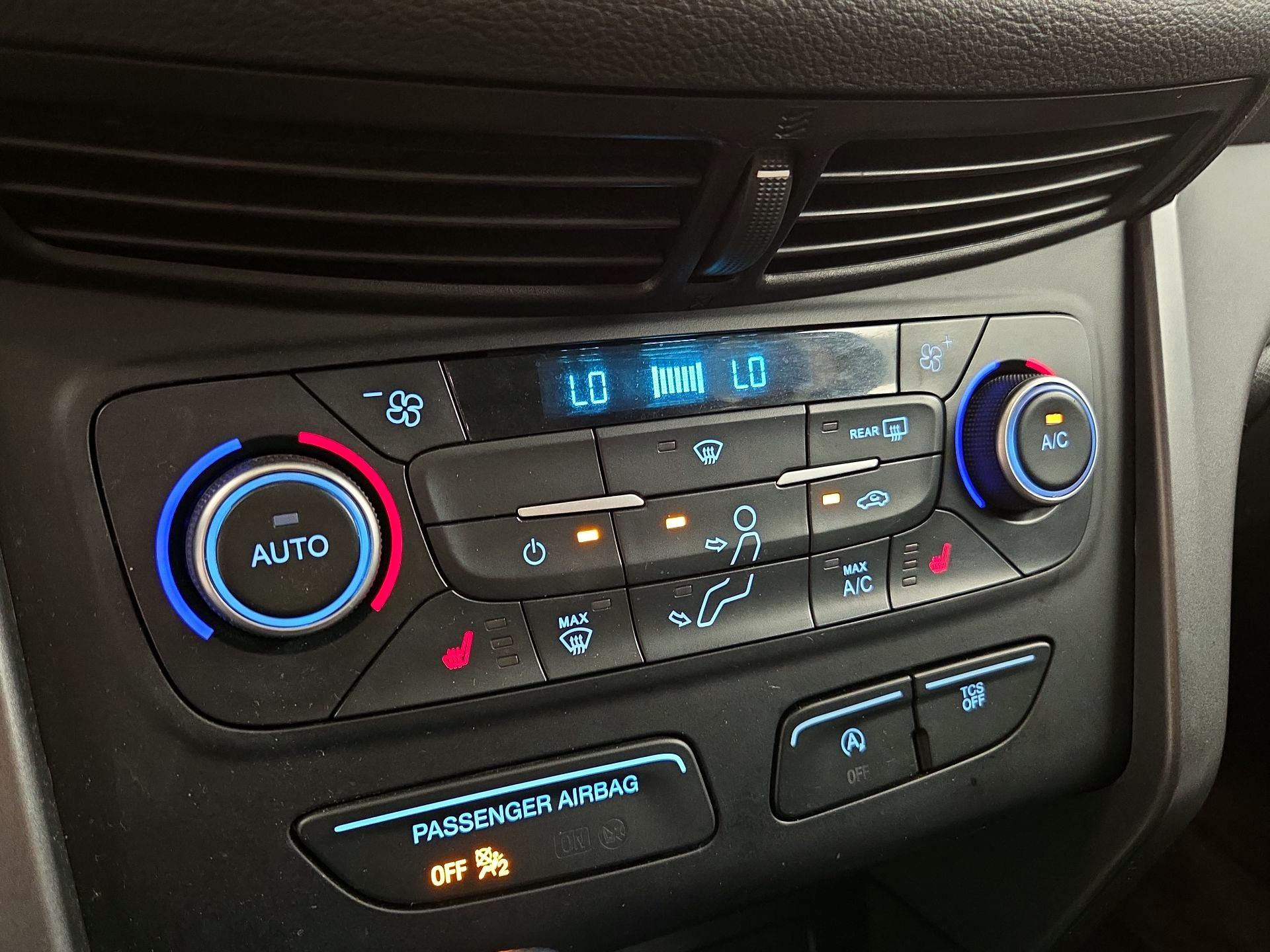 Thumbnail: 2018 Ford Escape - 16