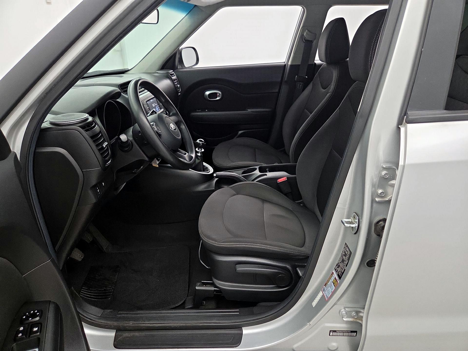 Thumbnail: 2017 Kia Soul - 11