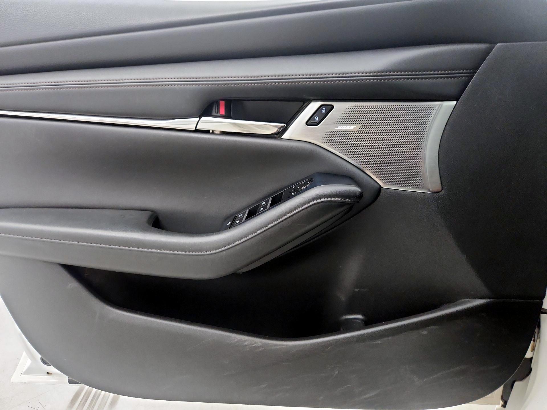 Thumbnail: 2019 Mazda Mazda3 - 12