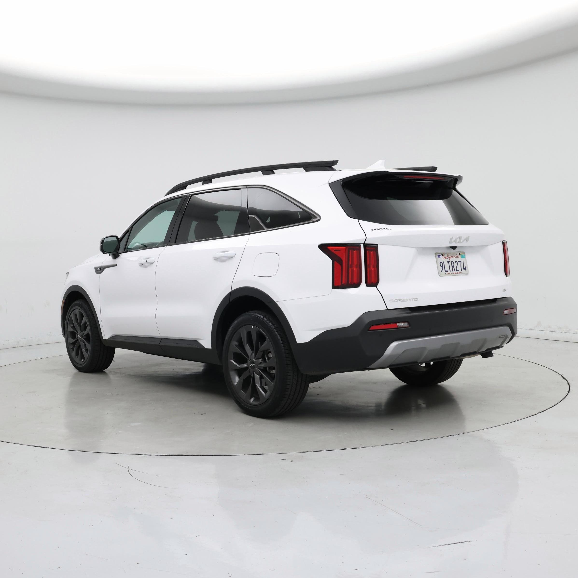 Thumbnail: 2023 Kia Sorento - 2