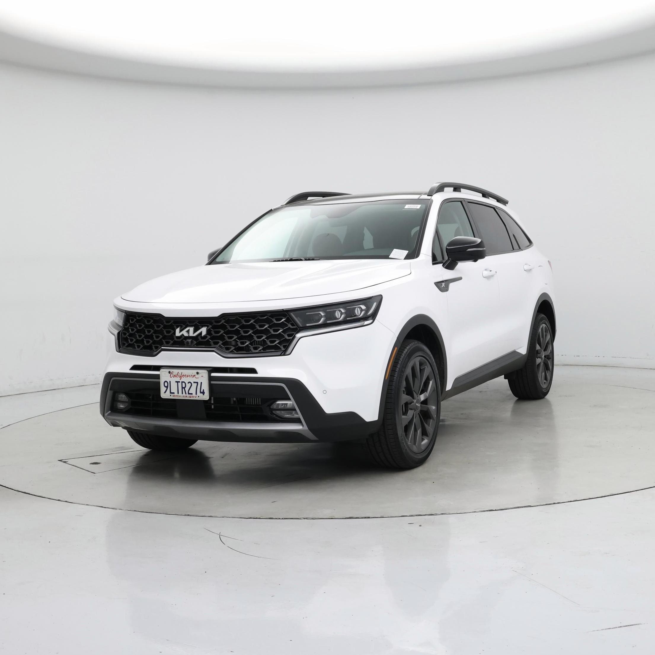 Thumbnail: 2023 Kia Sorento - 4