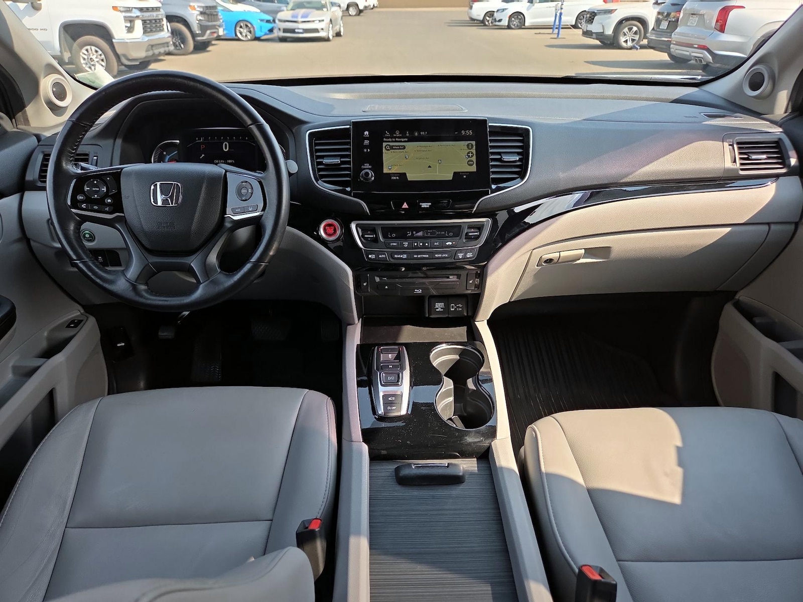 Apple CarPlay® & Android Auto™