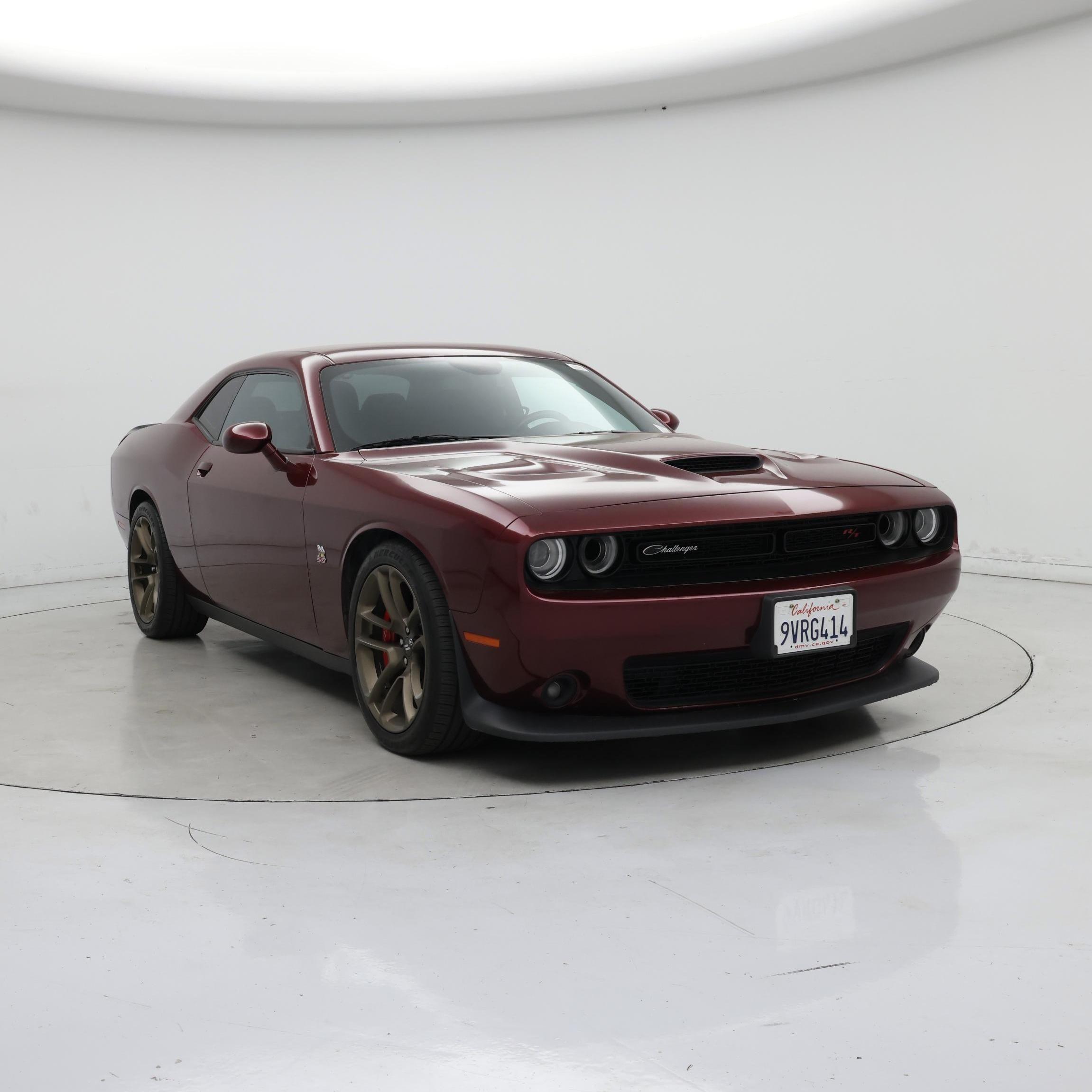 Red 2022 Dodge Challenger Coupe Rear-Wheel Drive Manual