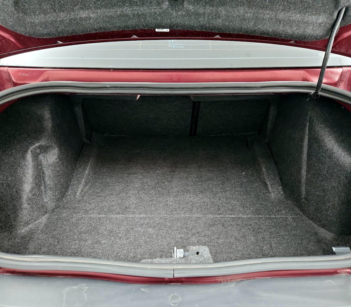 Trunk/Cargo (Seats Up)