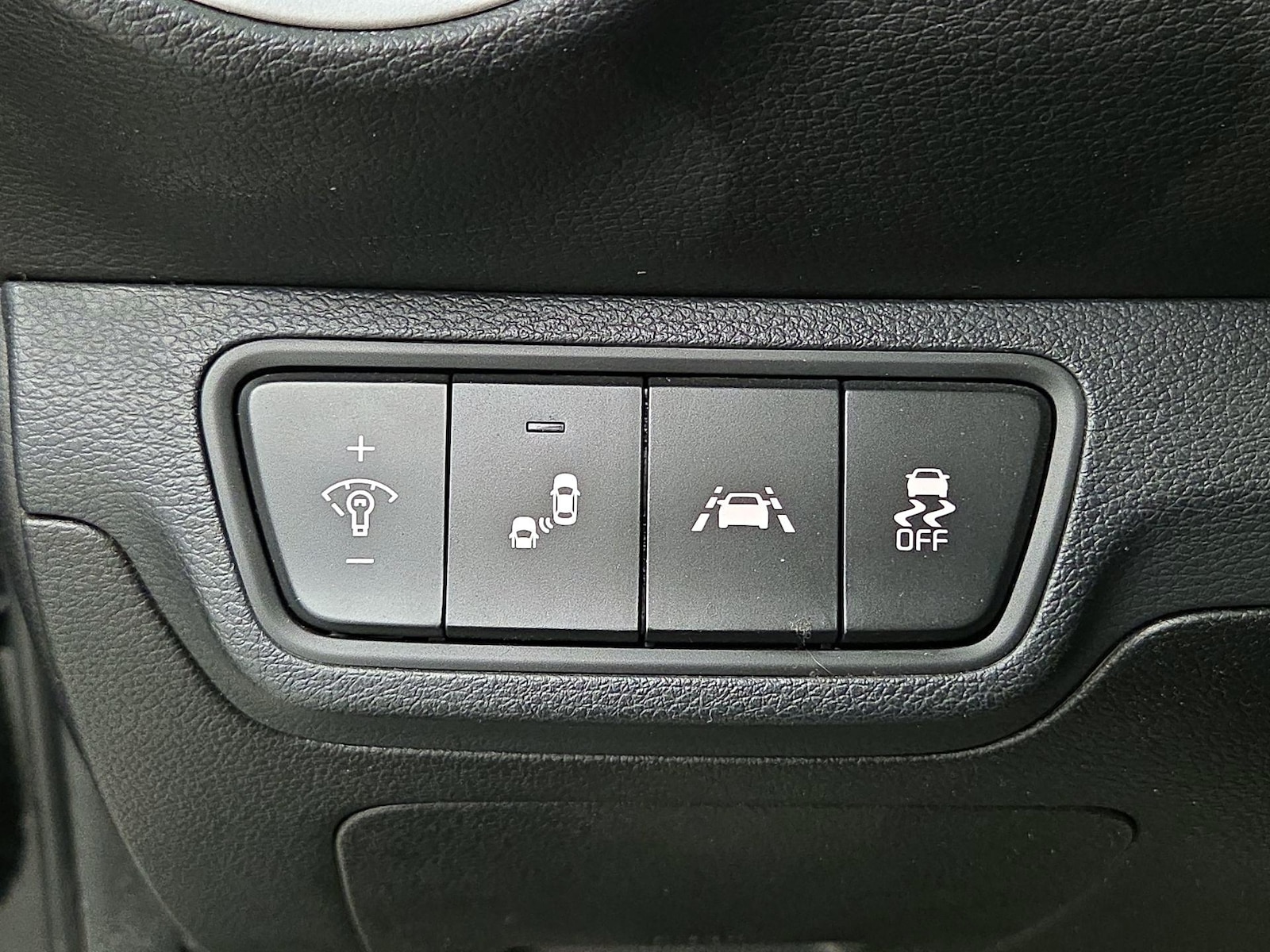2021 Kia Forte GT - Photo 14