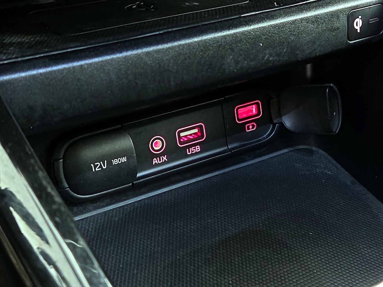 2021 Kia Forte GT - Photo 19