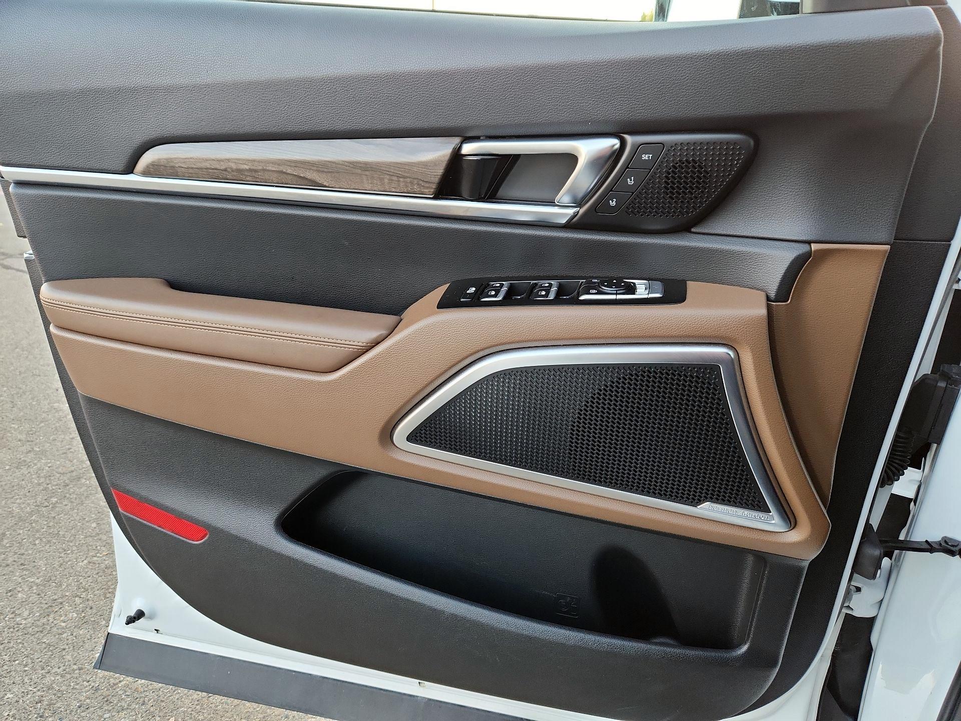 Thumbnail: 2020 Kia Telluride - 10