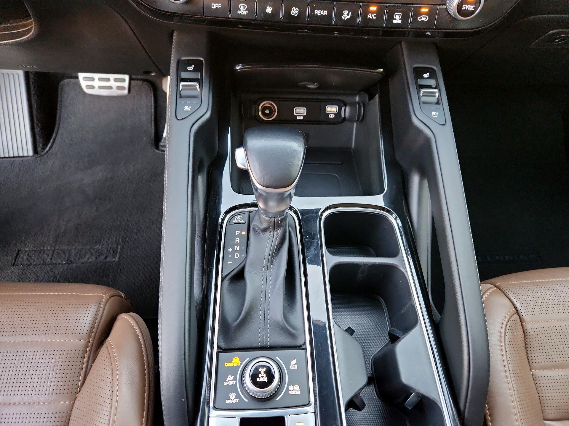 Thumbnail: 2020 Kia Telluride - 16