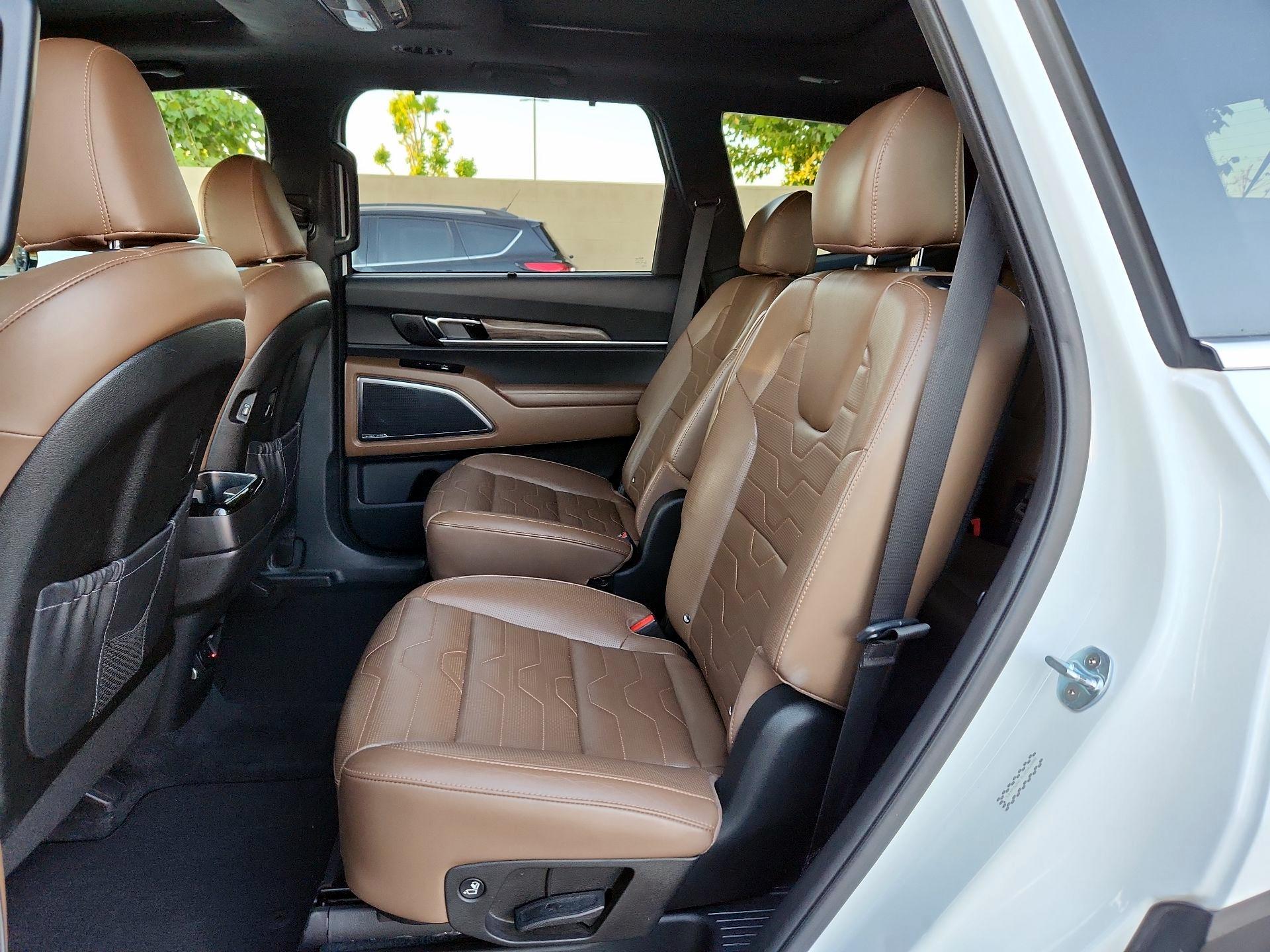 Thumbnail: 2020 Kia Telluride - 19