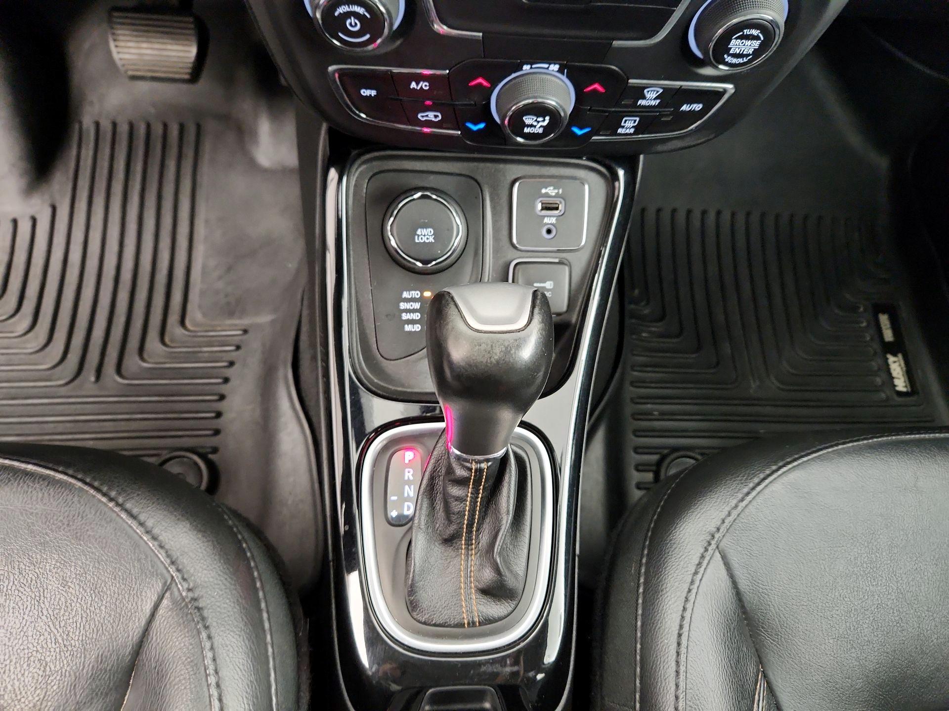 Thumbnail: 2019 Jeep Compass - 17