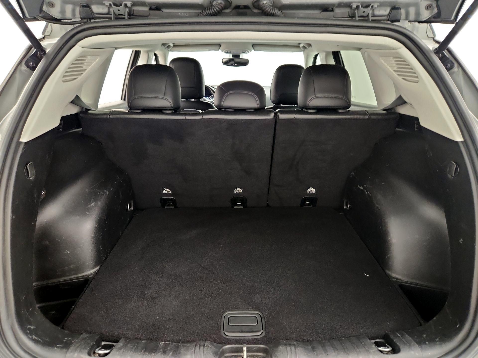 Thumbnail: 2019 Jeep Compass - 20