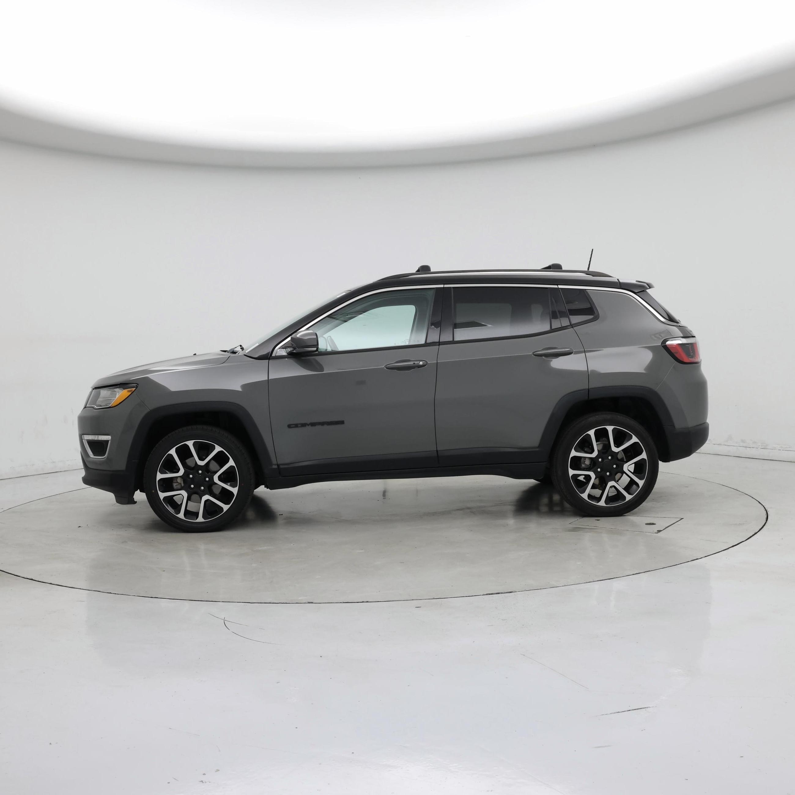 Thumbnail: 2019 Jeep Compass - 3