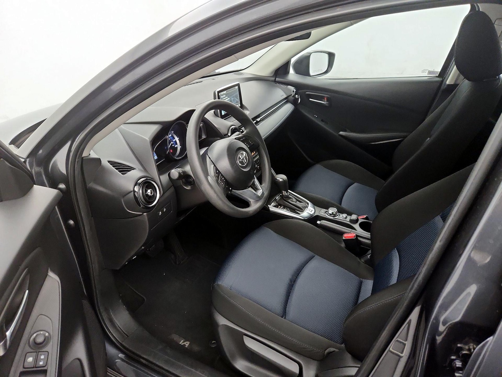 2018 Toyota Yaris iA Base - Photo 12