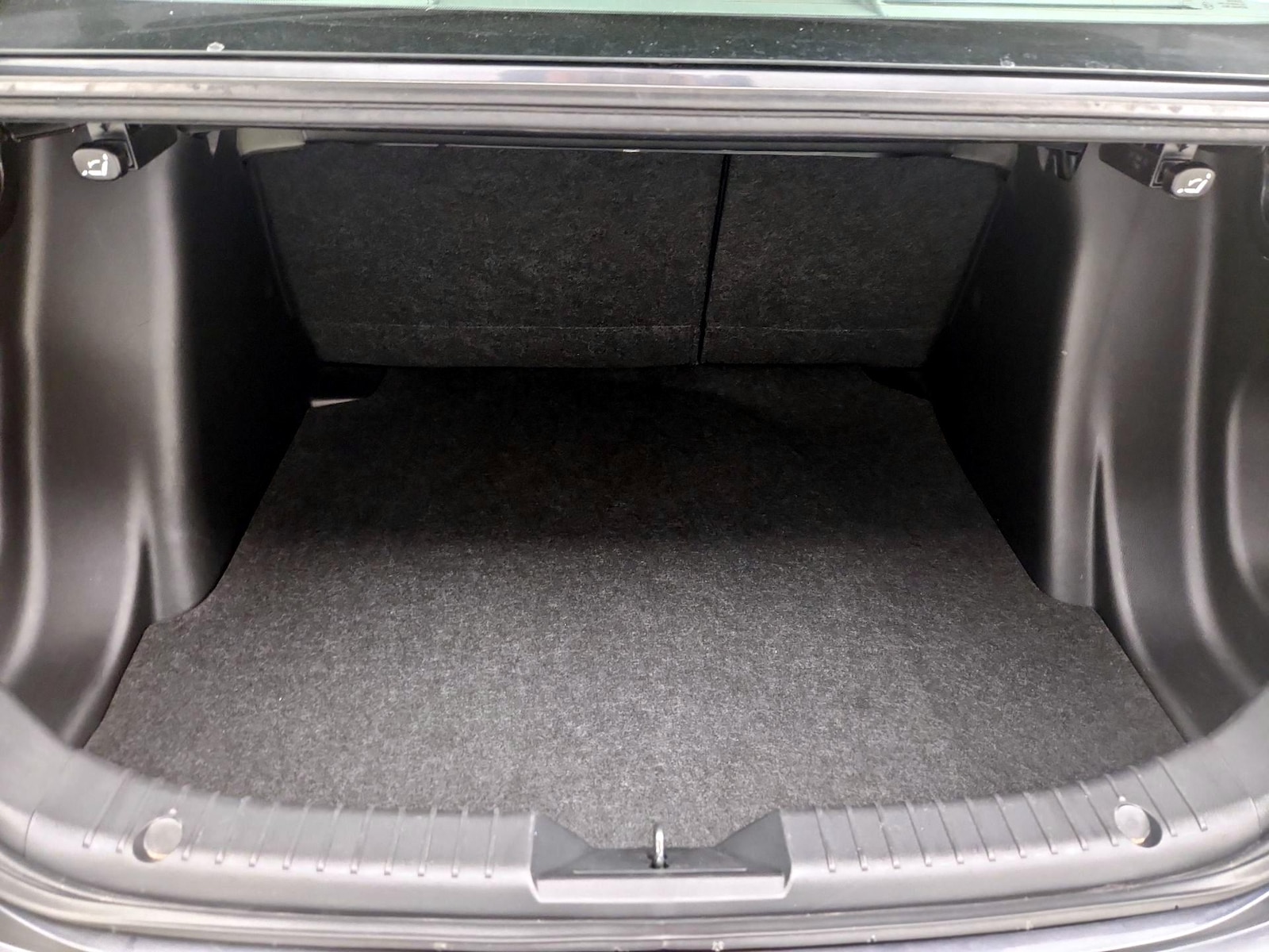 2018 Toyota Yaris iA Base - Photo 21