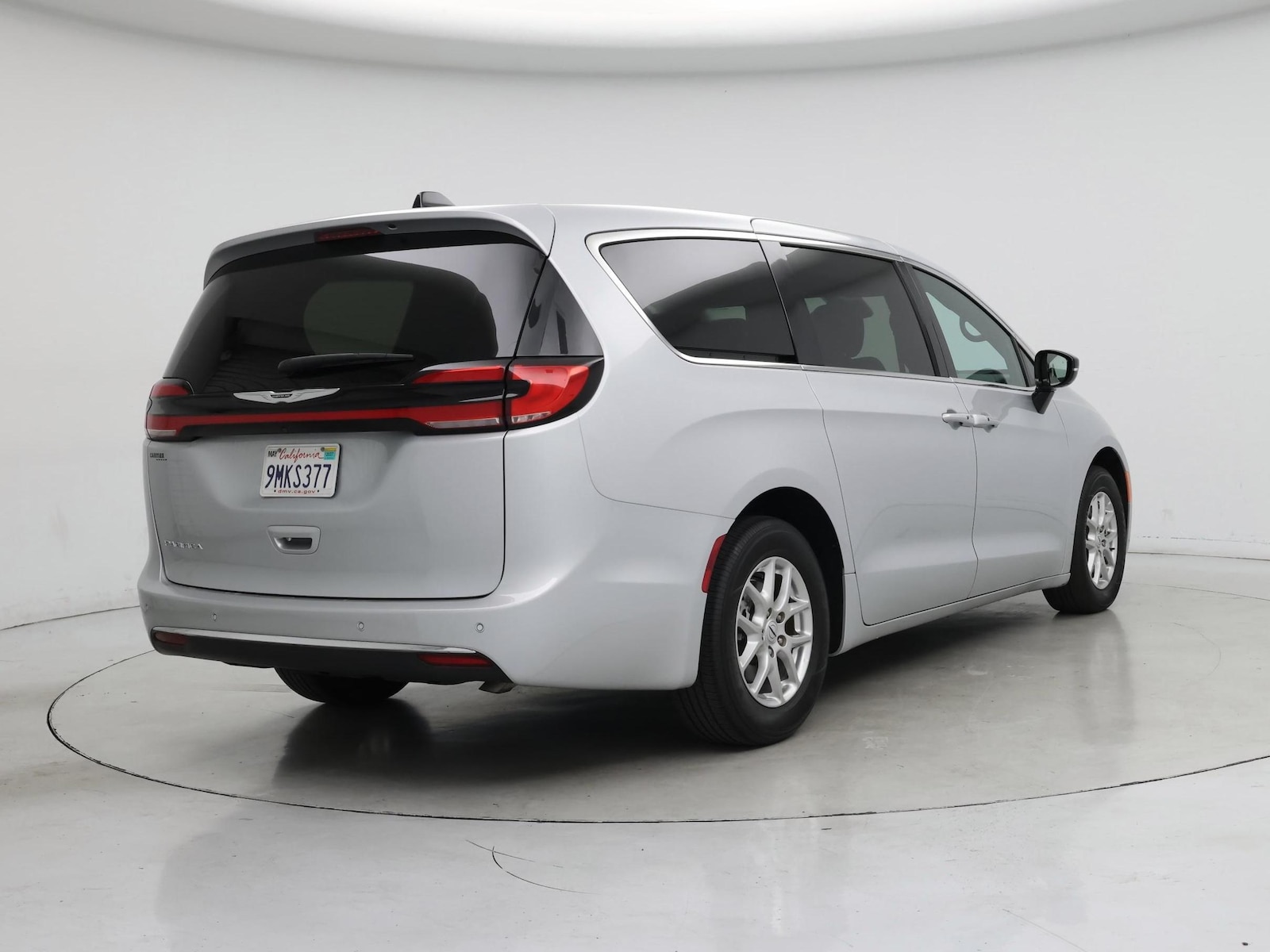 2024 Chrysler Pacifica Touring - Photo 9