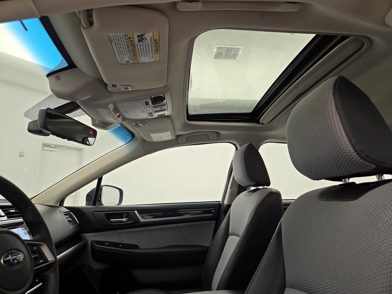 Sunroof(s) & Overhead Airbags