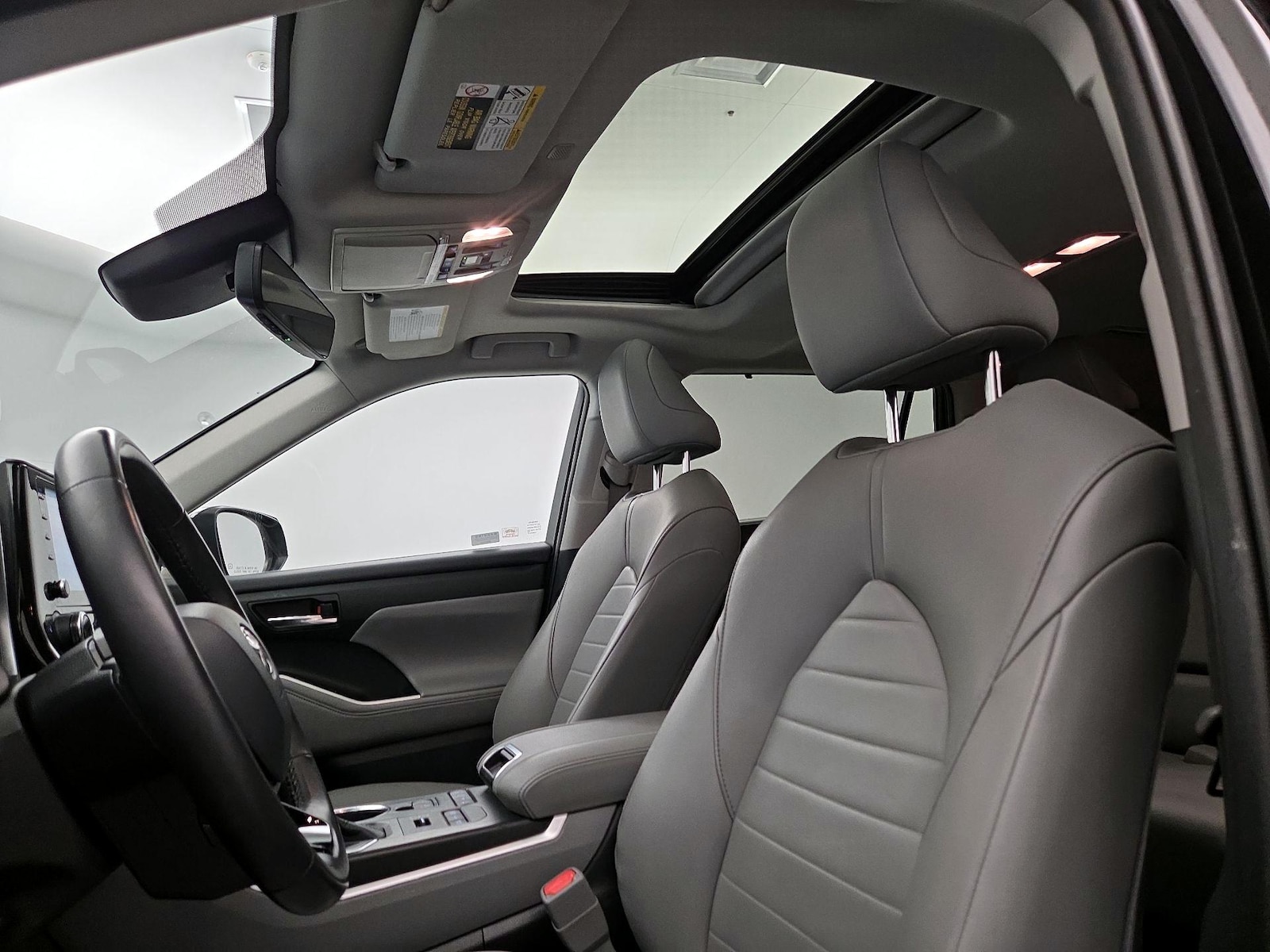 Sunroof(s) & Overhead Airbags