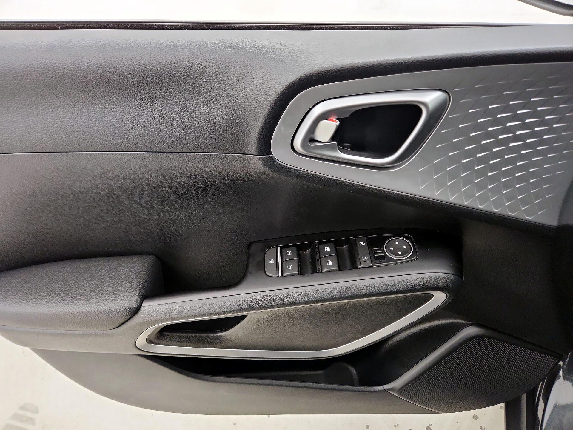 Thumbnail: 2025 Kia Soul - 12