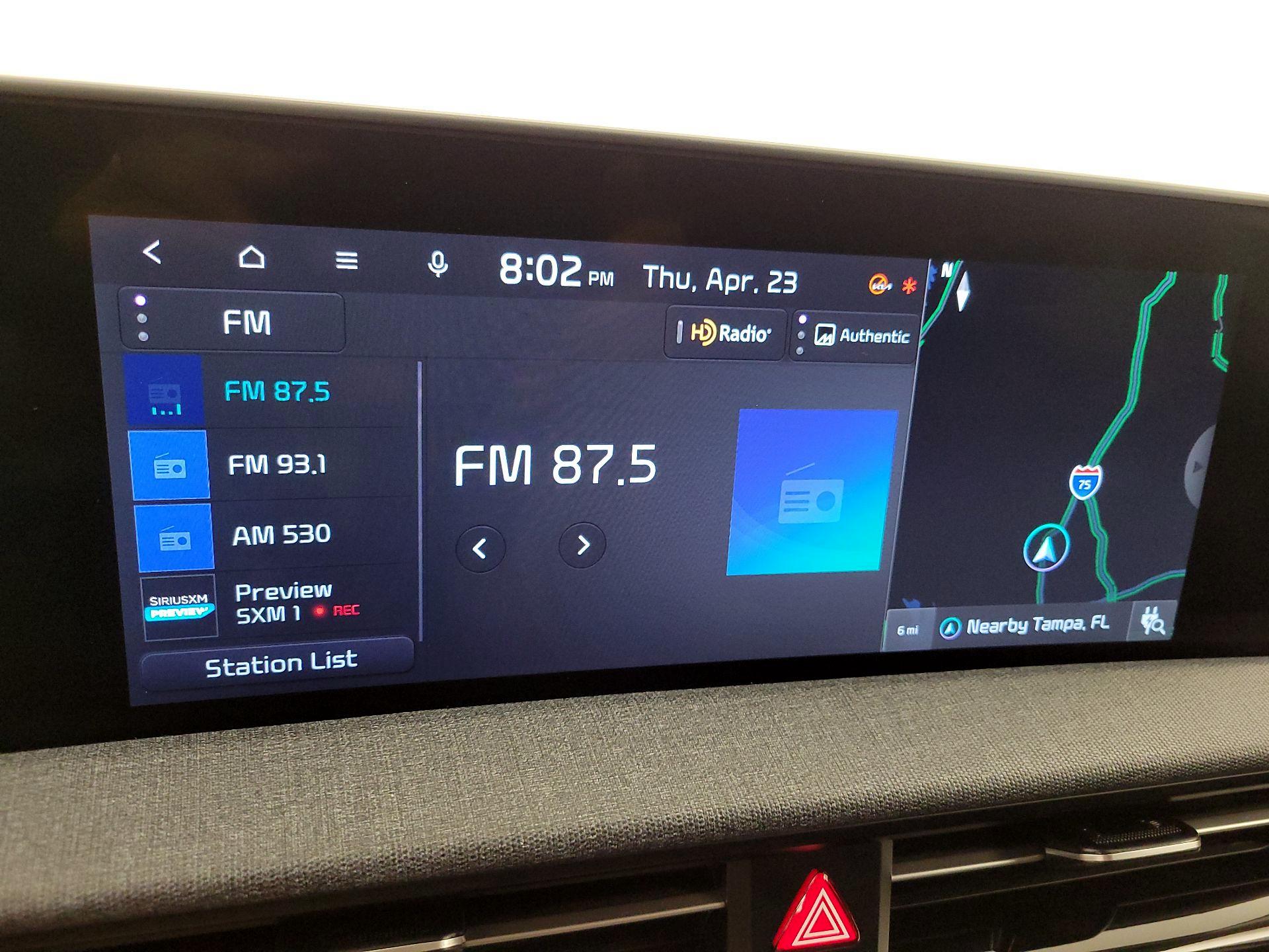 Thumbnail: 2022 Kia EV6 - 16