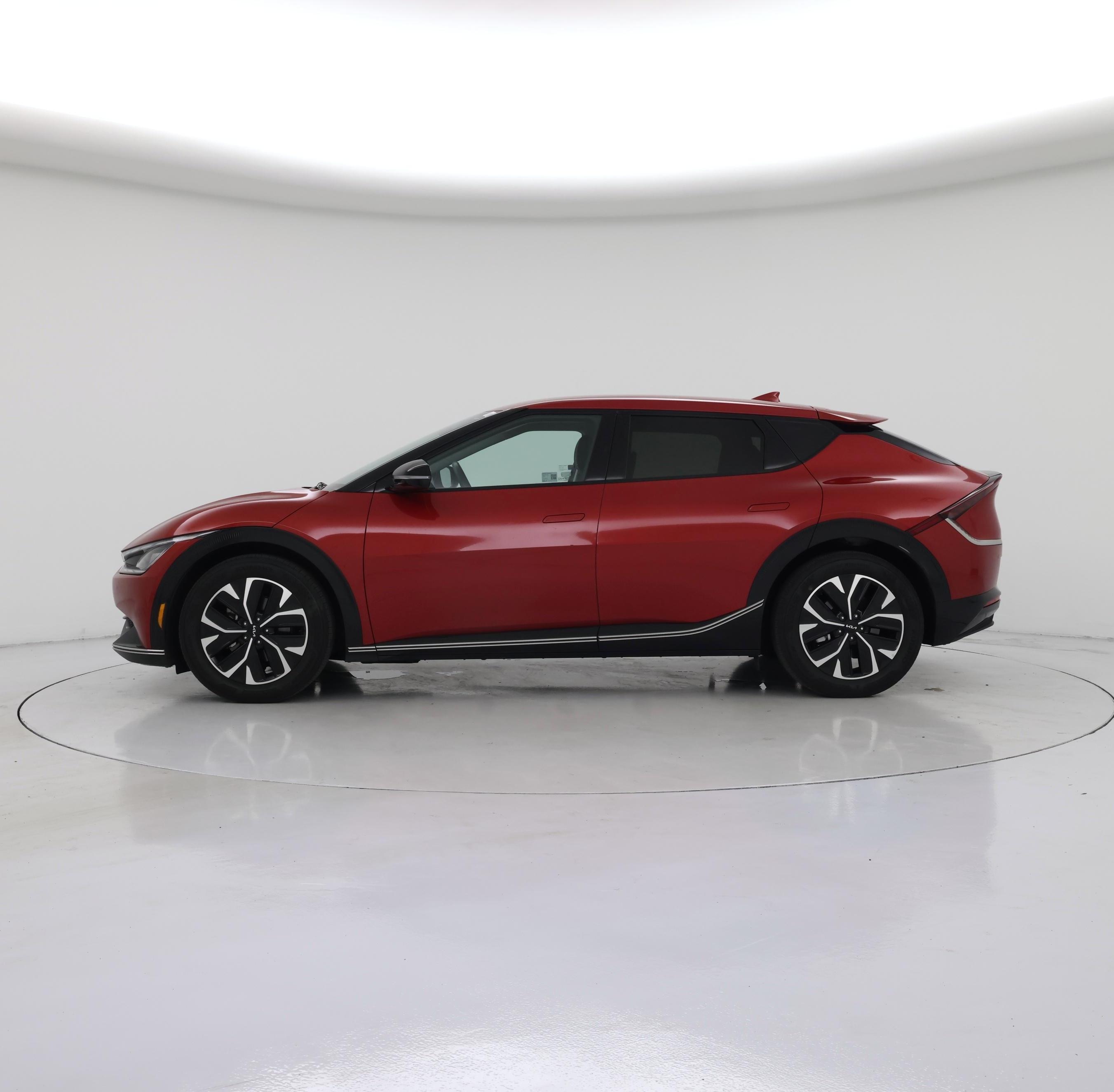 Thumbnail: 2022 Kia EV6 - 3