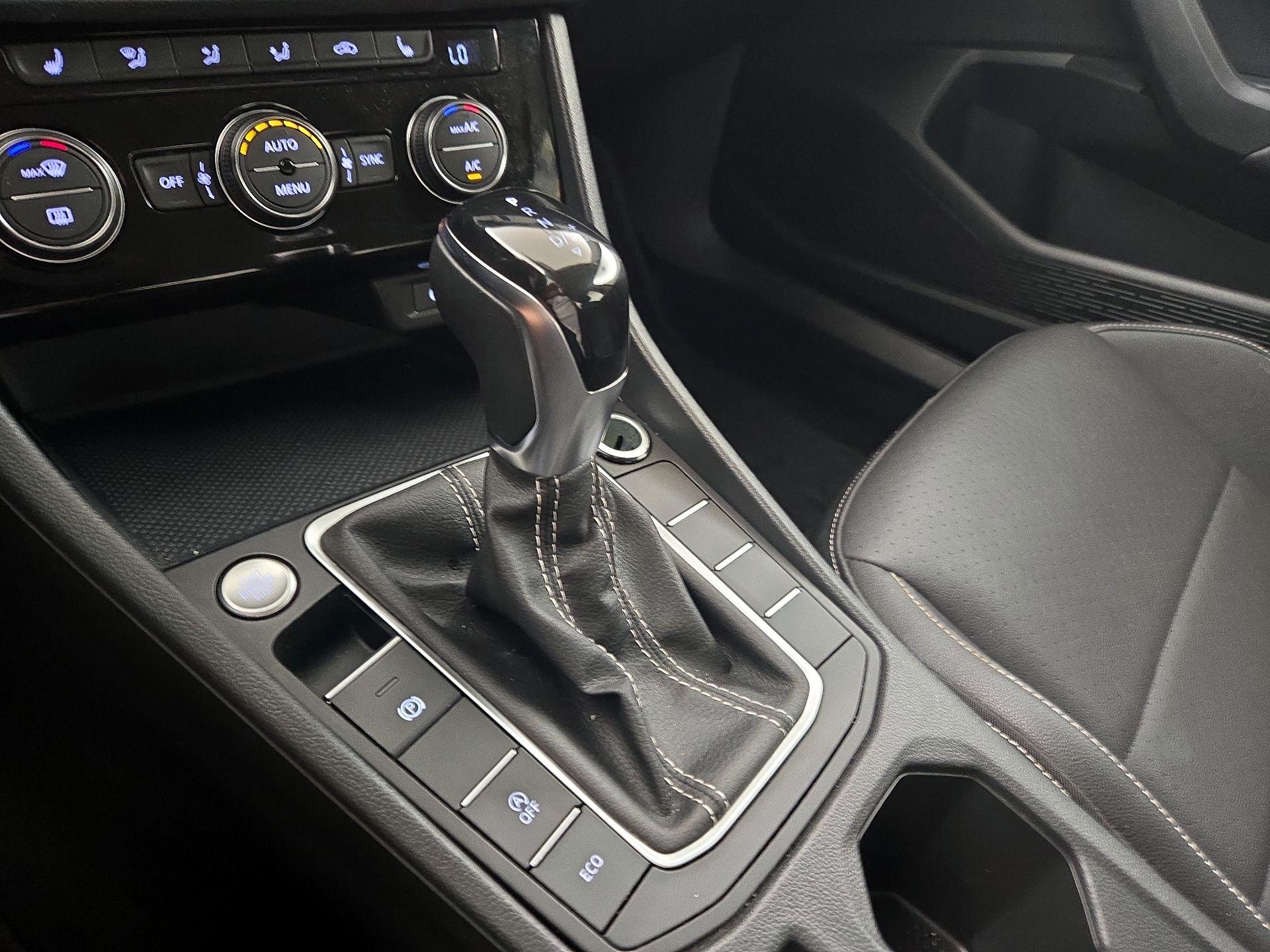 Thumbnail: 2024 Volkswagen Jetta - 17