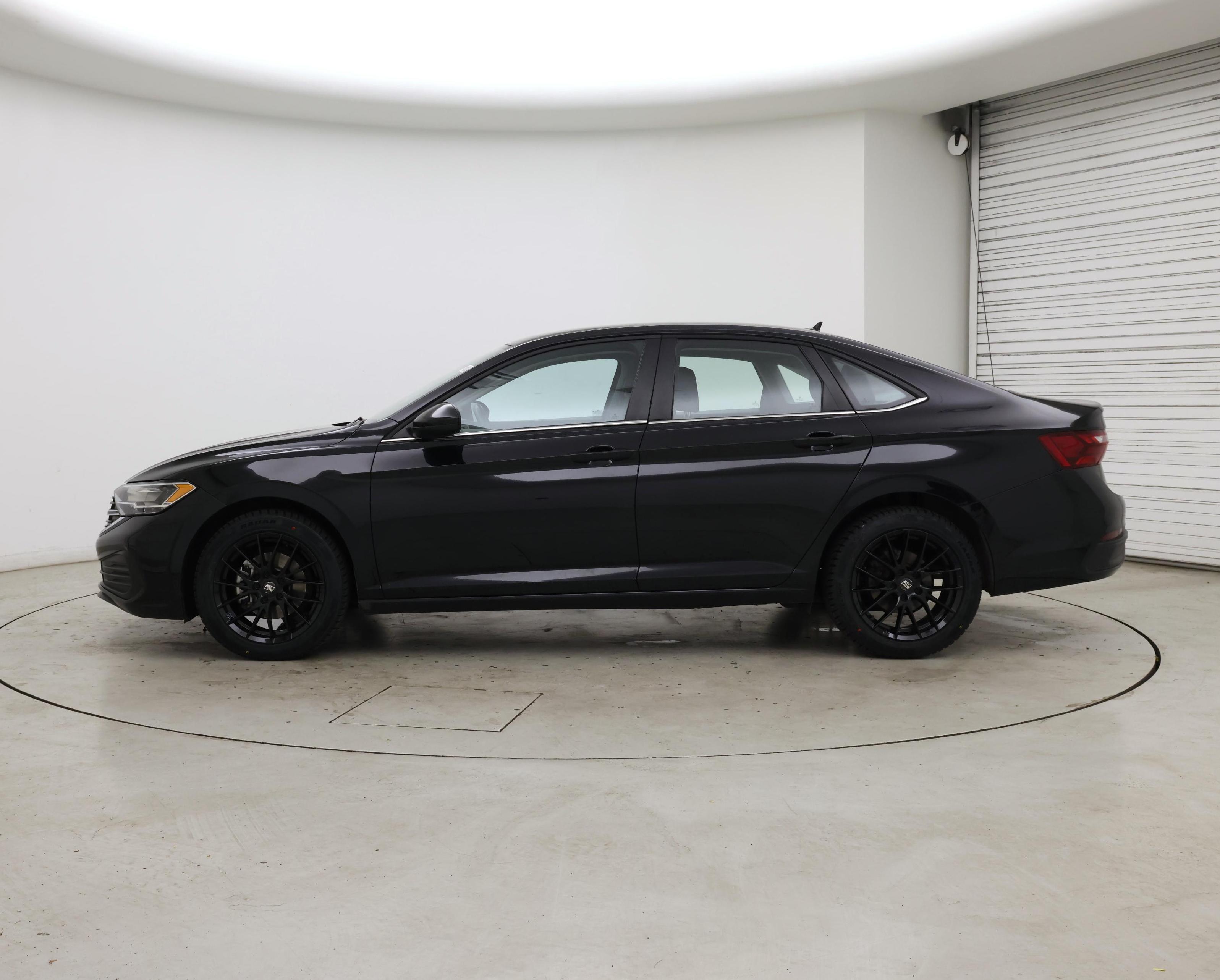 Thumbnail: 2024 Volkswagen Jetta - 3