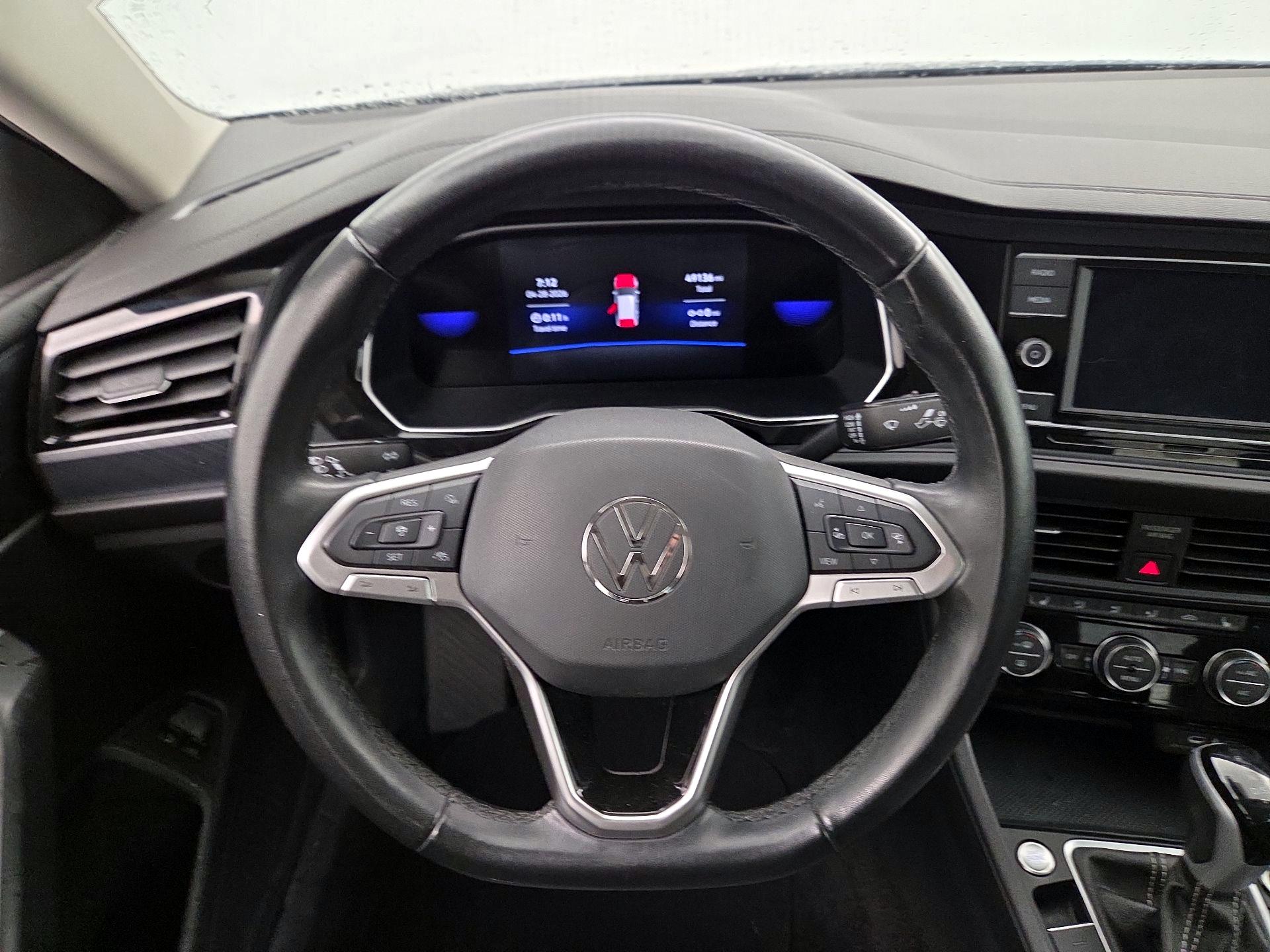 Thumbnail: 2024 Volkswagen Jetta - 10