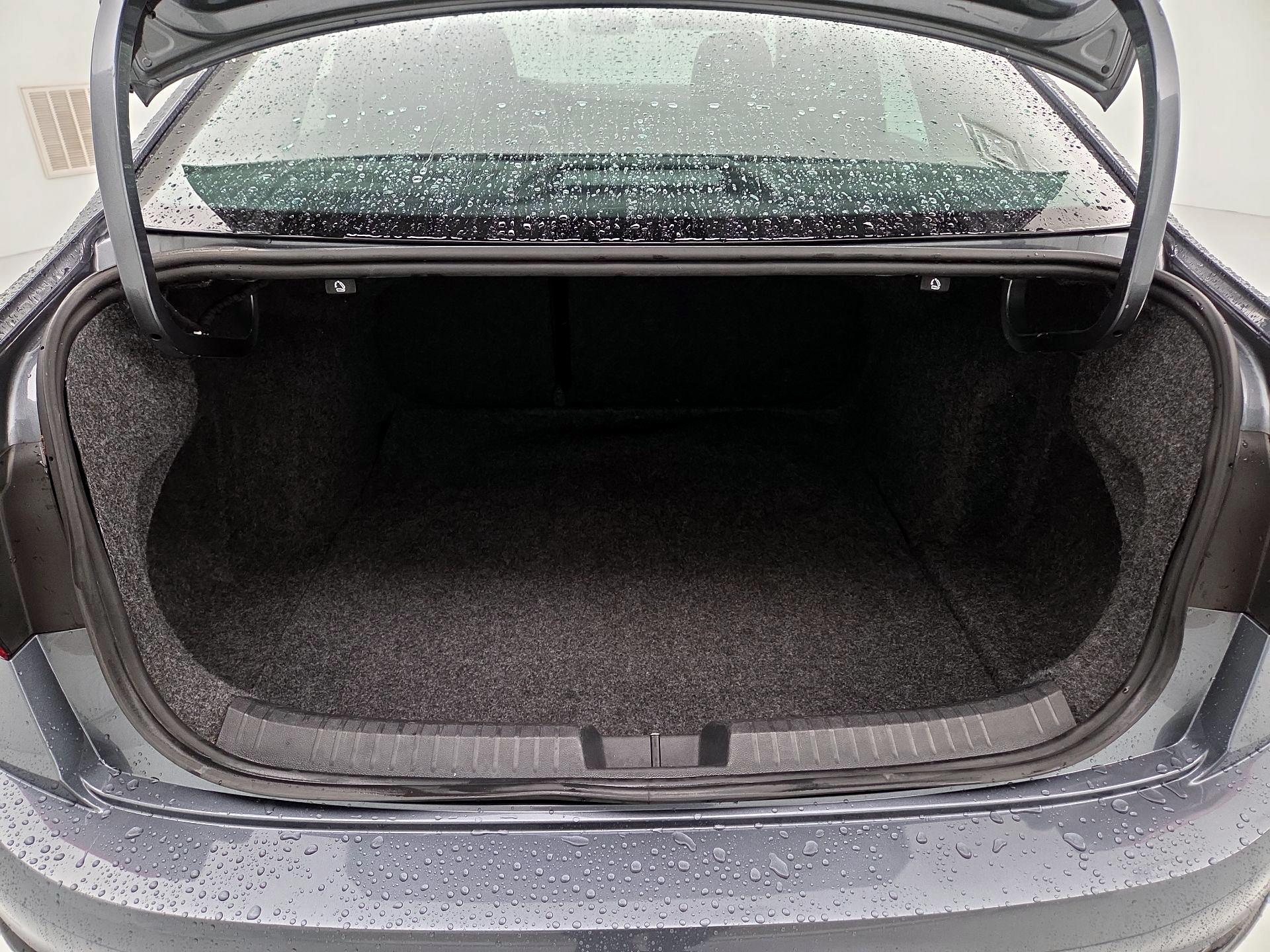 Thumbnail: 2024 Volkswagen Jetta - 20