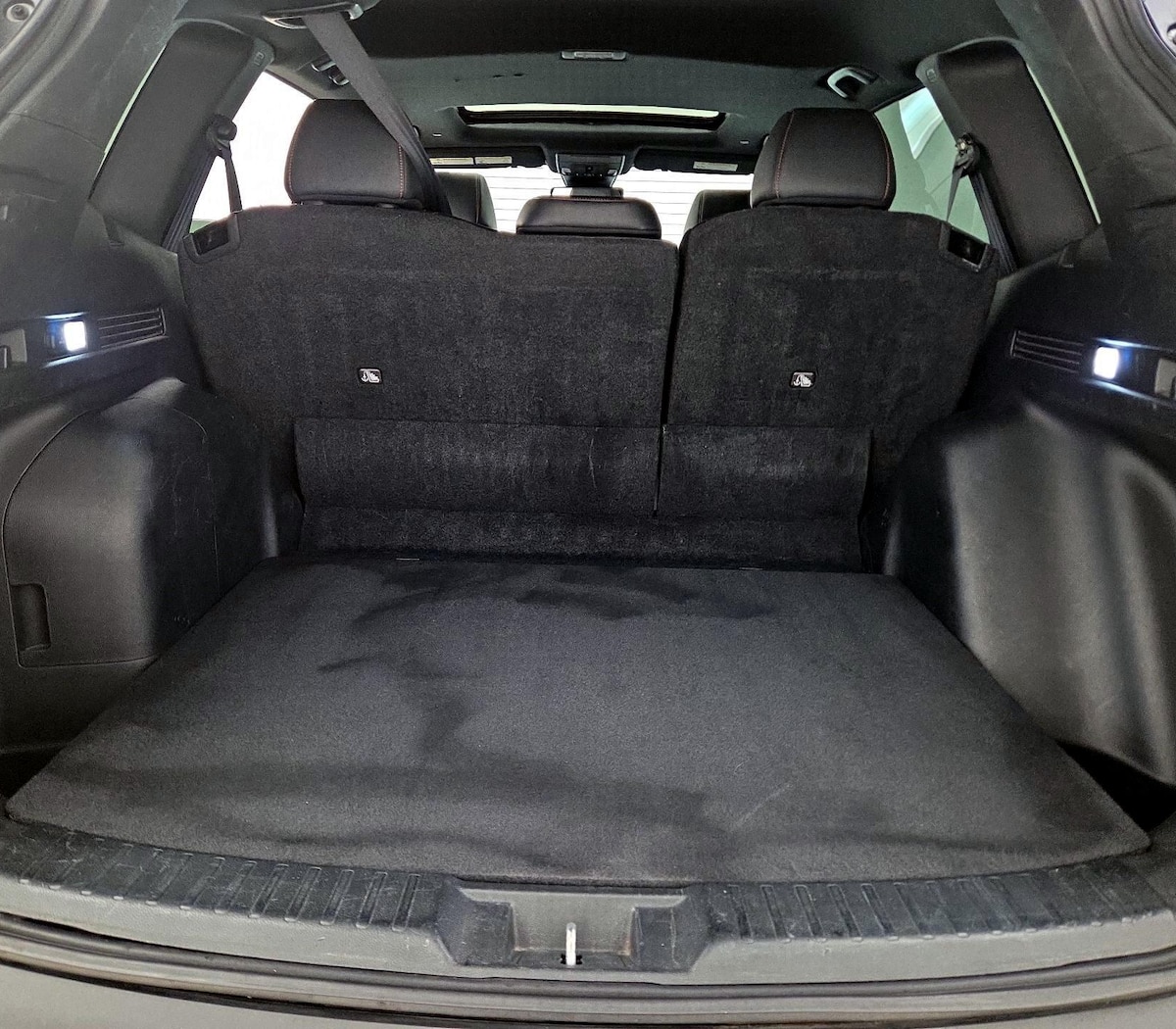 Trunk/Cargo (Seats Up)