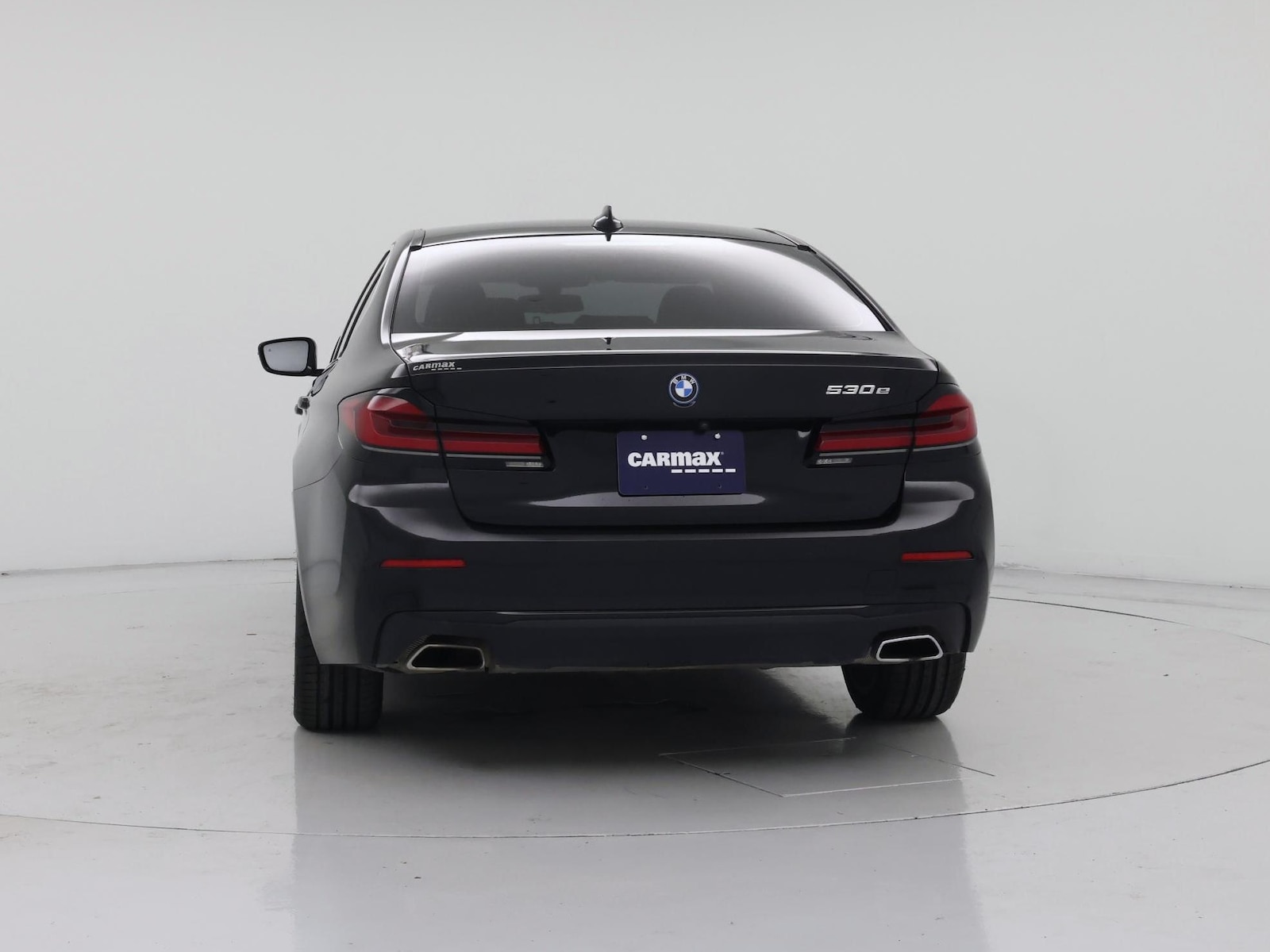 2023 BMW 5 Series 530e - Photo 7