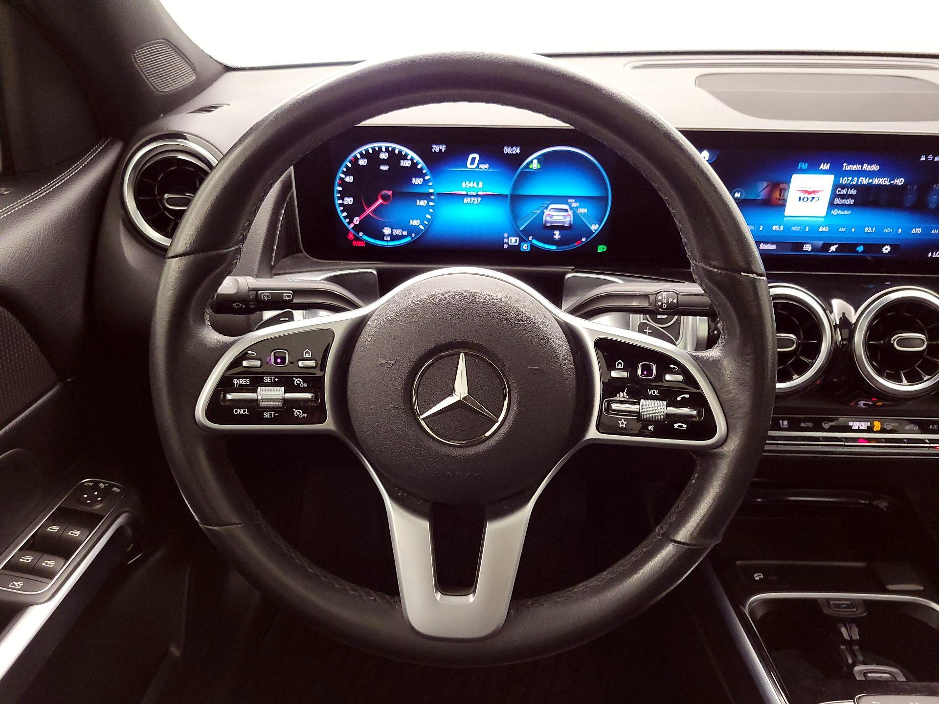 Thumbnail: 2020 Mercedes-Benz GLB - 10