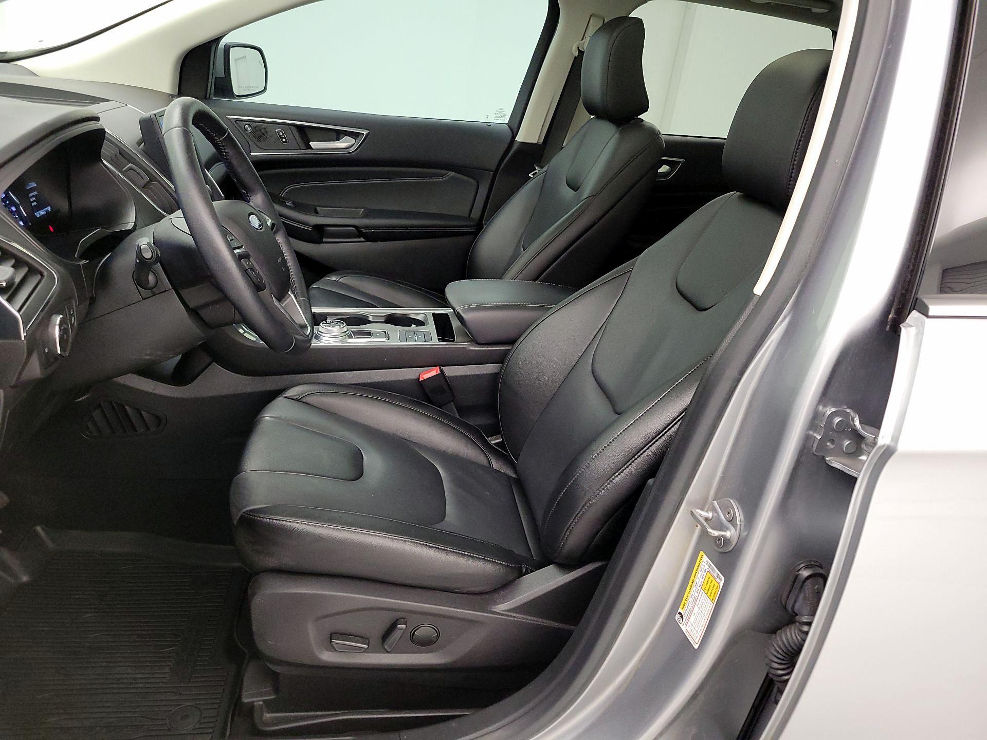 Thumbnail: 2022 Ford Edge - 11