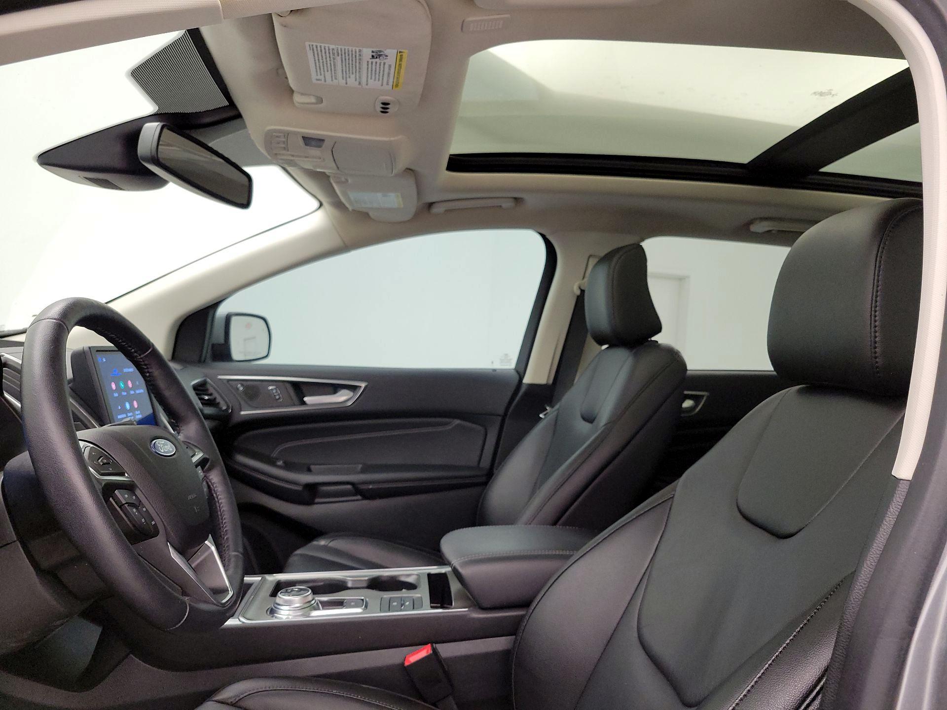 Thumbnail: 2022 Ford Edge - 19