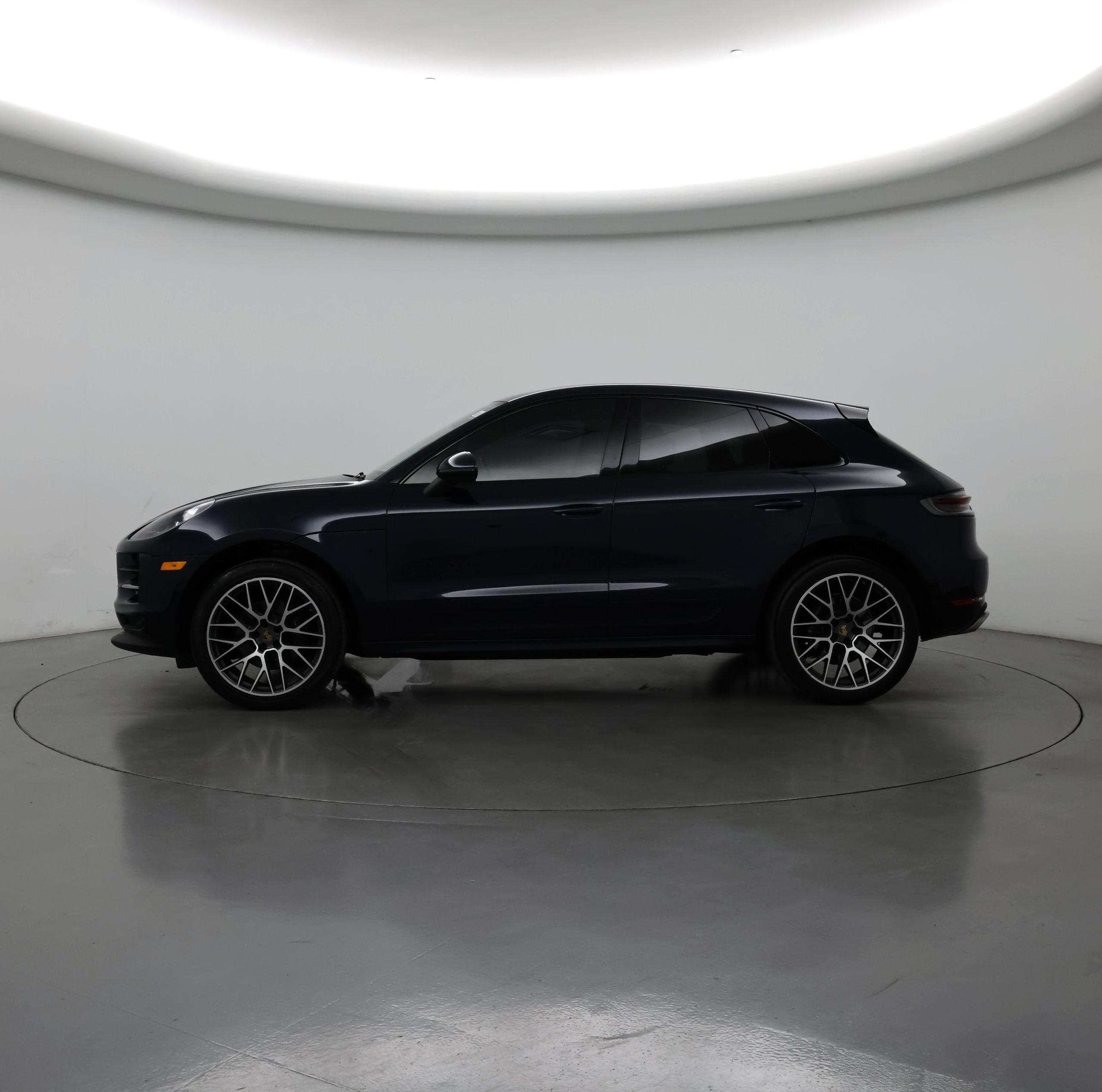 Thumbnail: 2020 Porsche Macan - 3