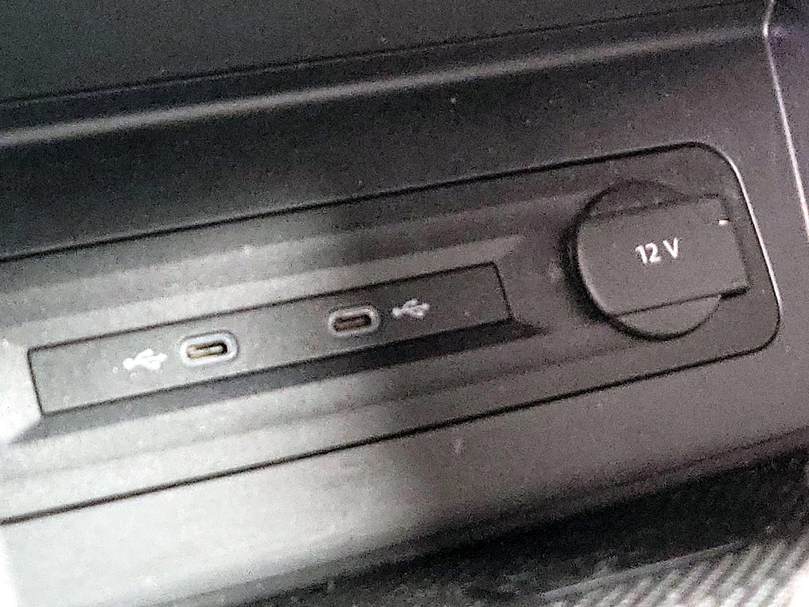 2023 Volkswagen Atlas SE w/Tech - Photo 19