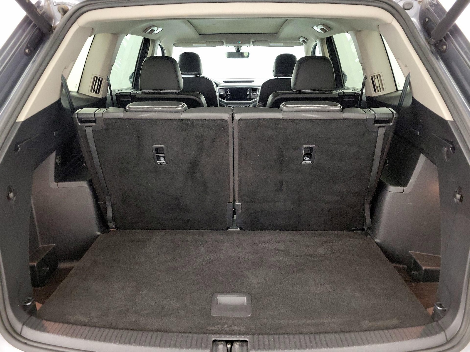 2023 Volkswagen Atlas SE w/Tech - Photo 23