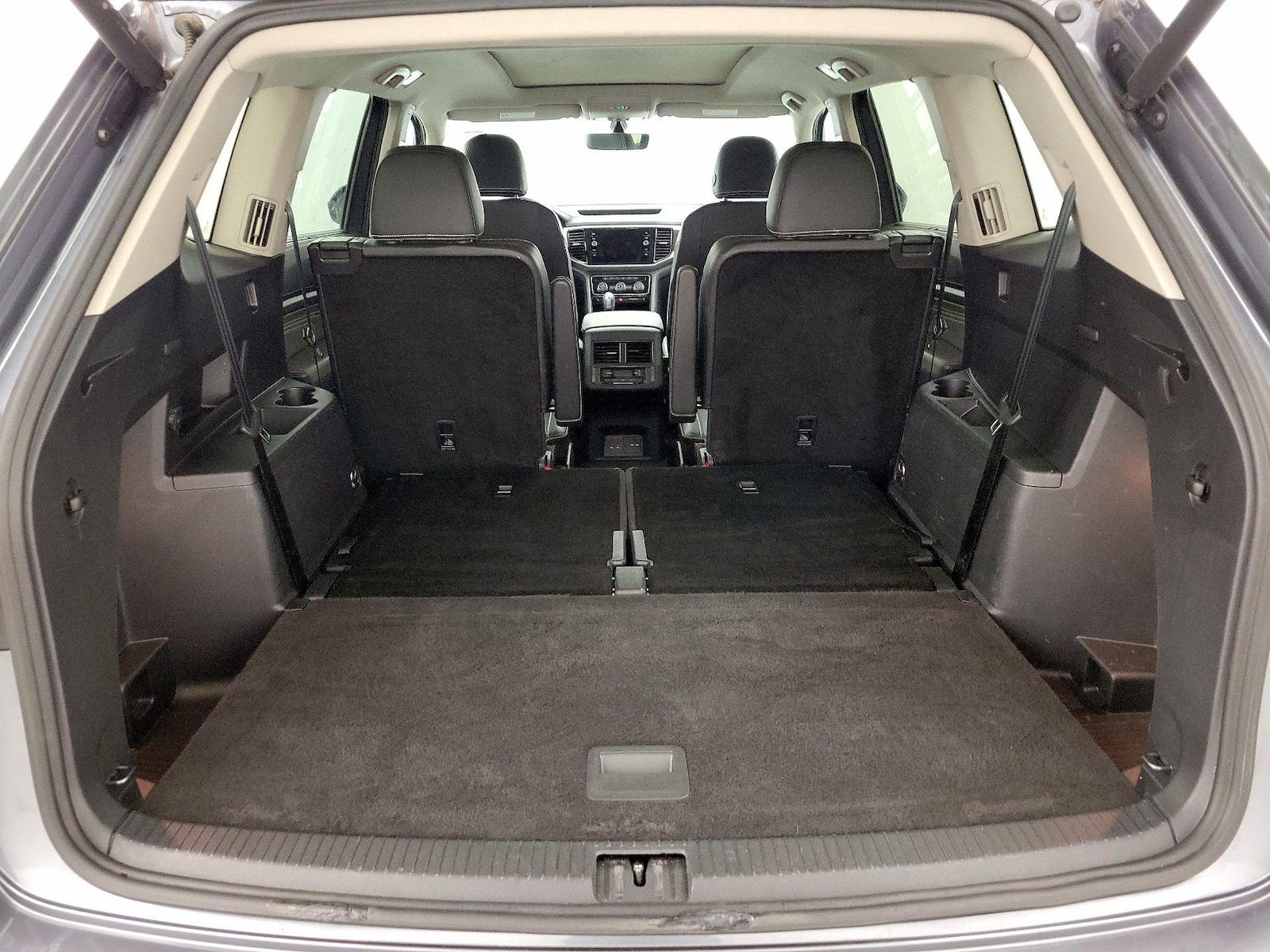 2023 Volkswagen Atlas SE w/Tech - Photo 24