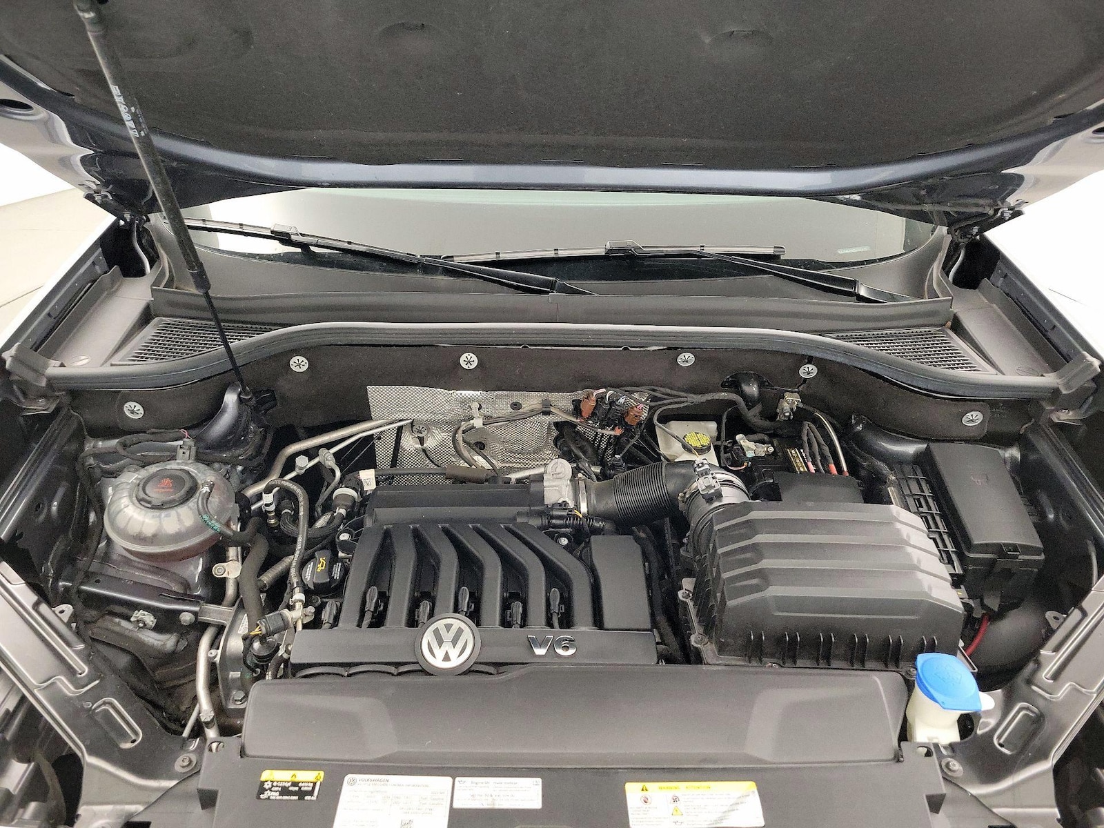 2023 Volkswagen Atlas SE w/Tech - Photo 25