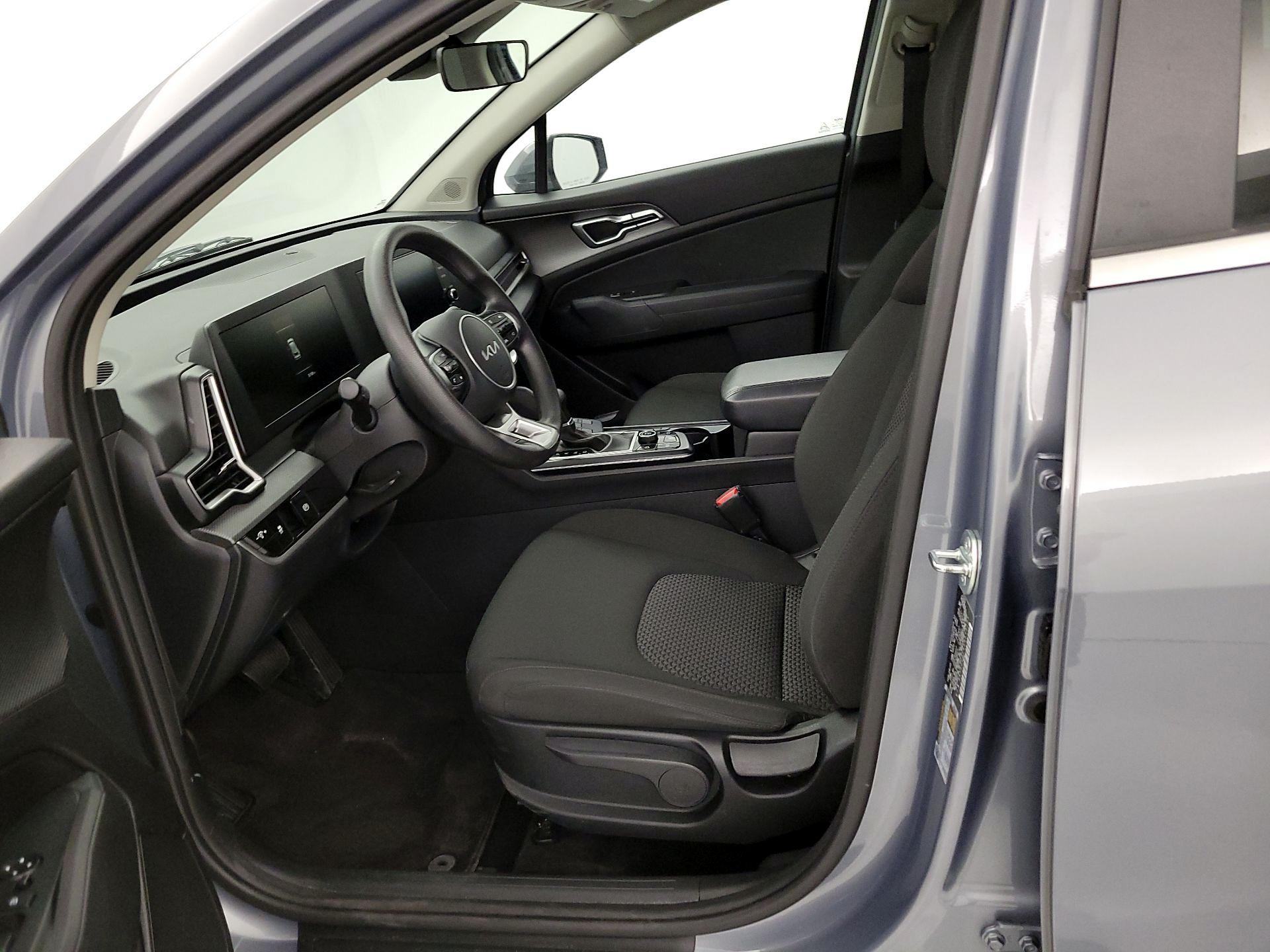Thumbnail: 2025 Kia Sportage - 11
