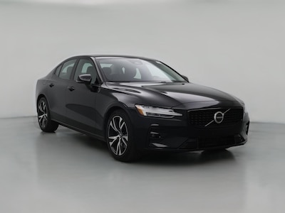 2024 Volvo S60 B5 Core Dark Theme