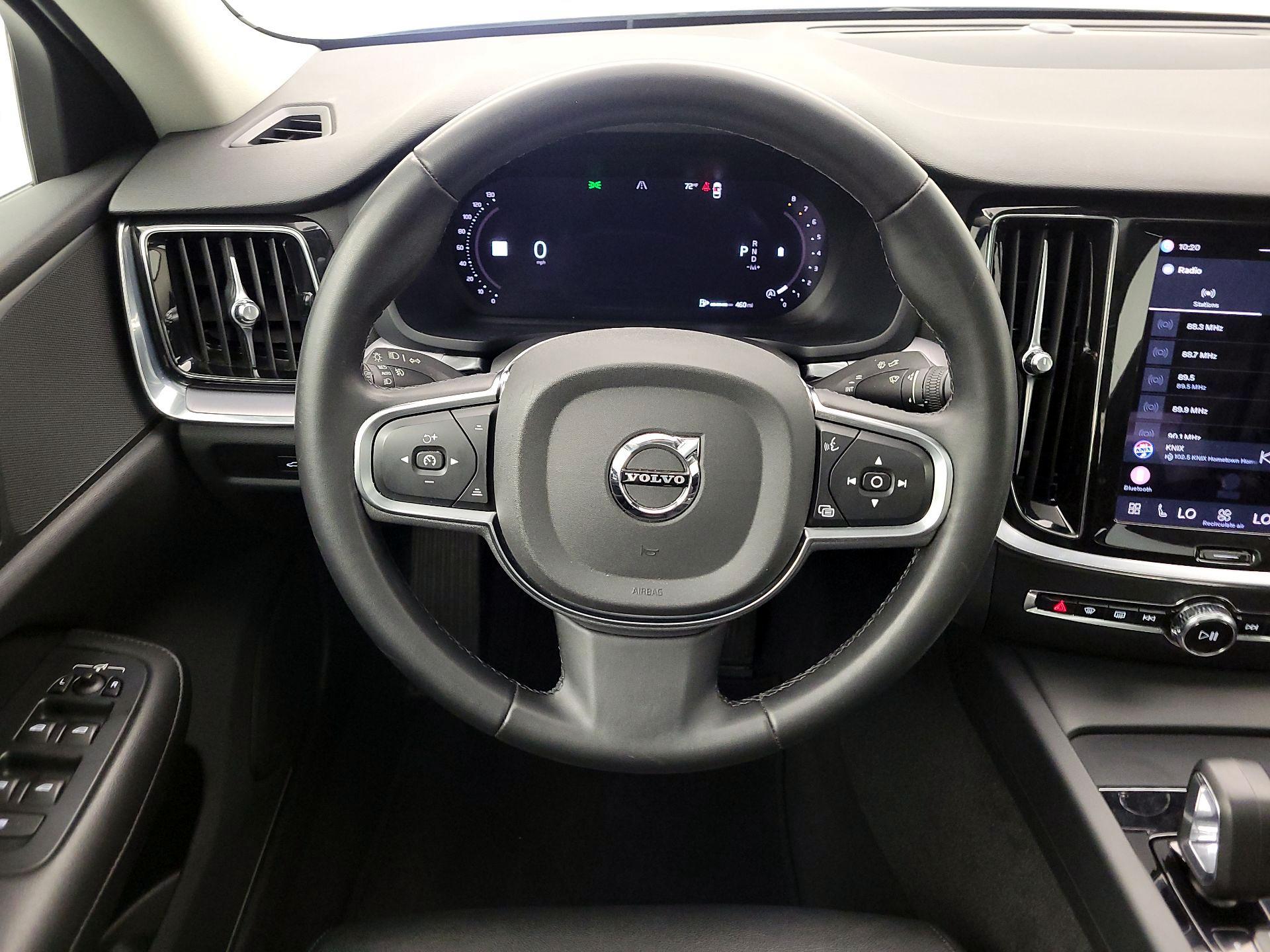 Thumbnail: 2024 Volvo S60 - 10