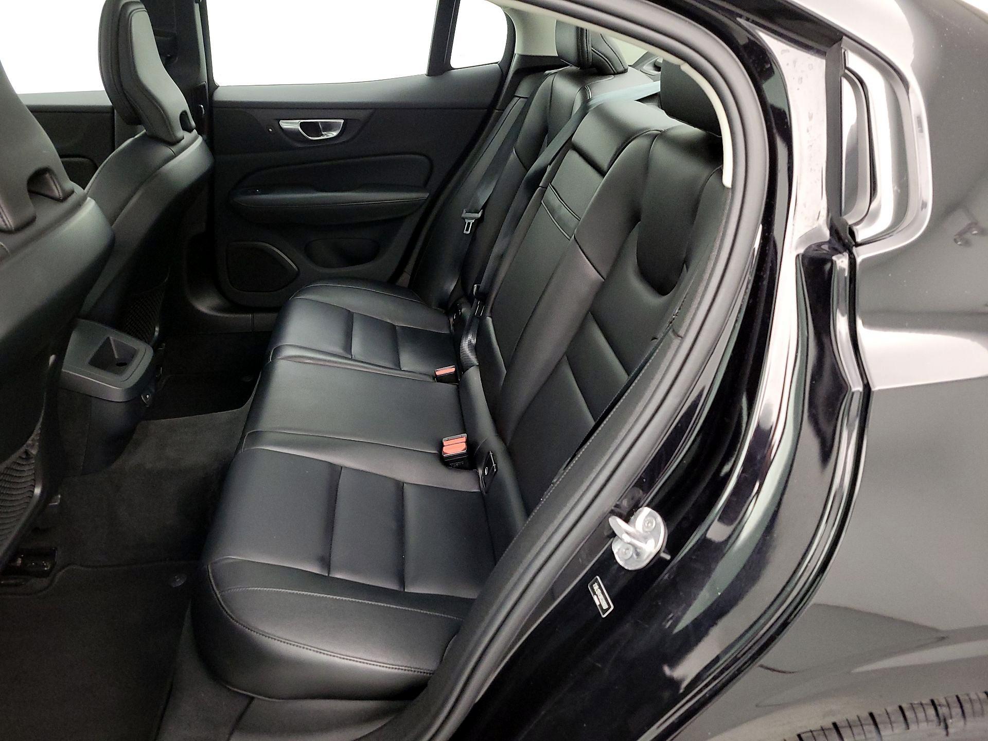 Thumbnail: 2024 Volvo S60 - 20