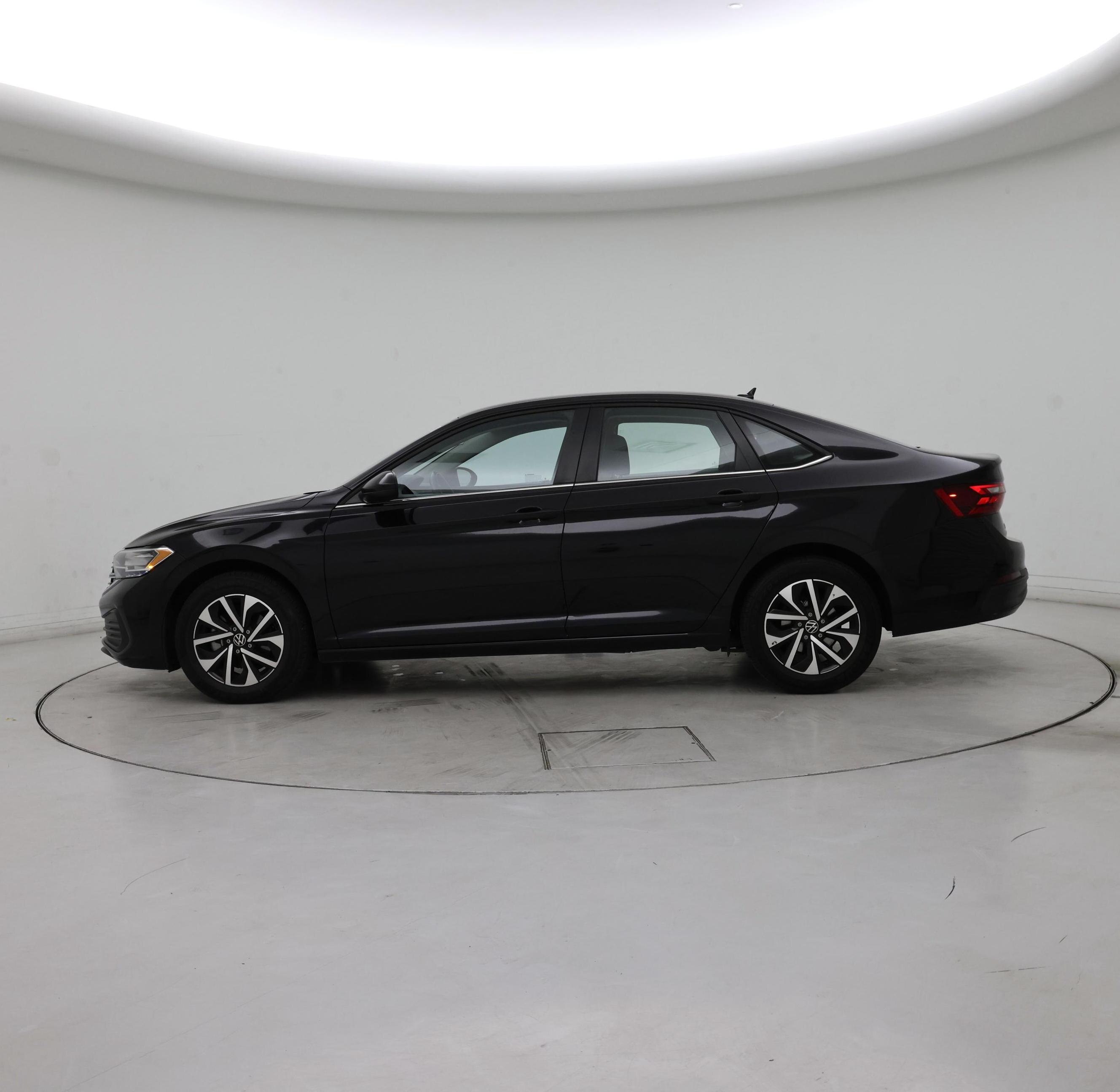 Thumbnail: 2024 Volkswagen Jetta - 3