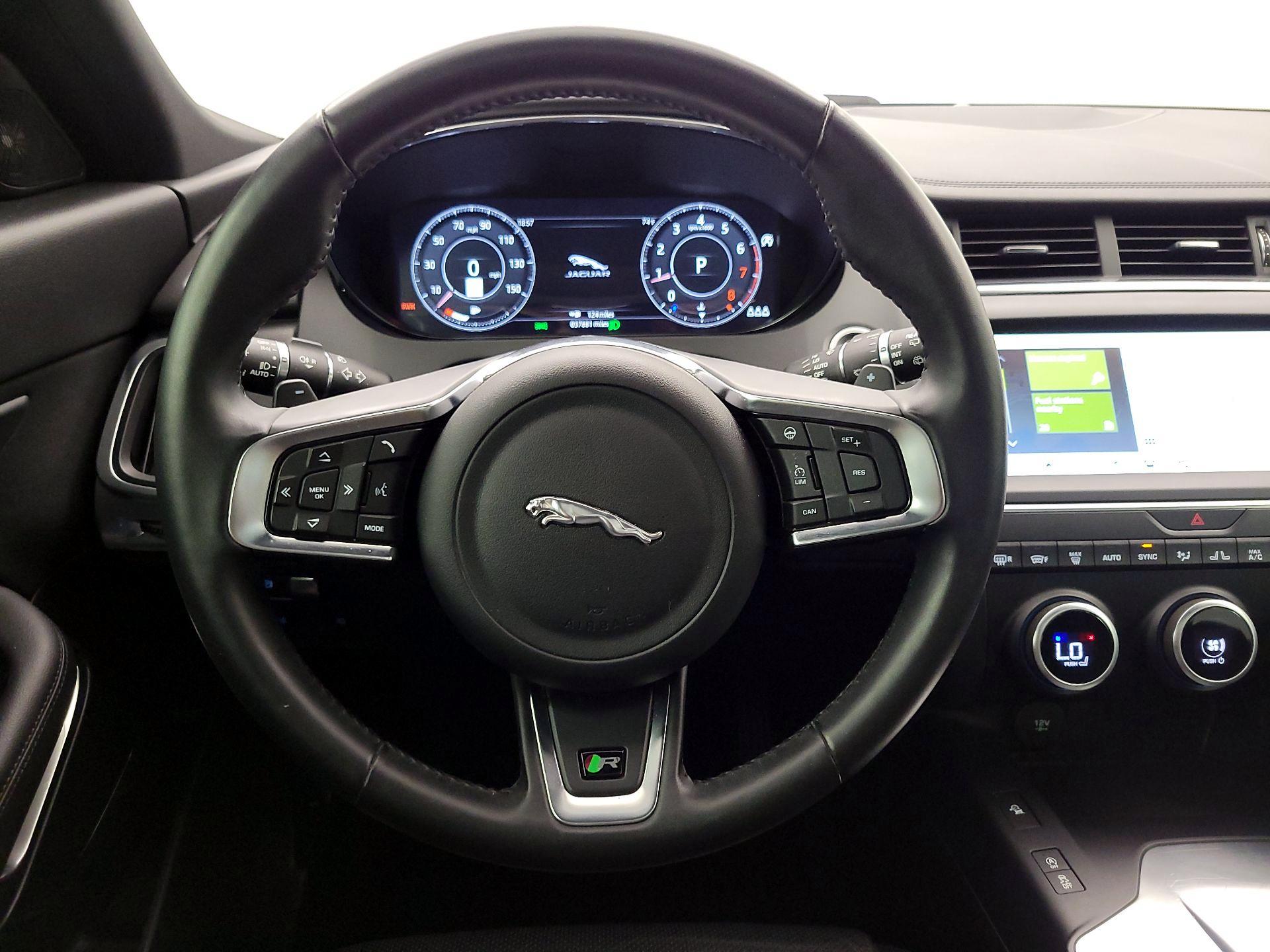 Thumbnail: 2020 Jaguar E-Pace - 10