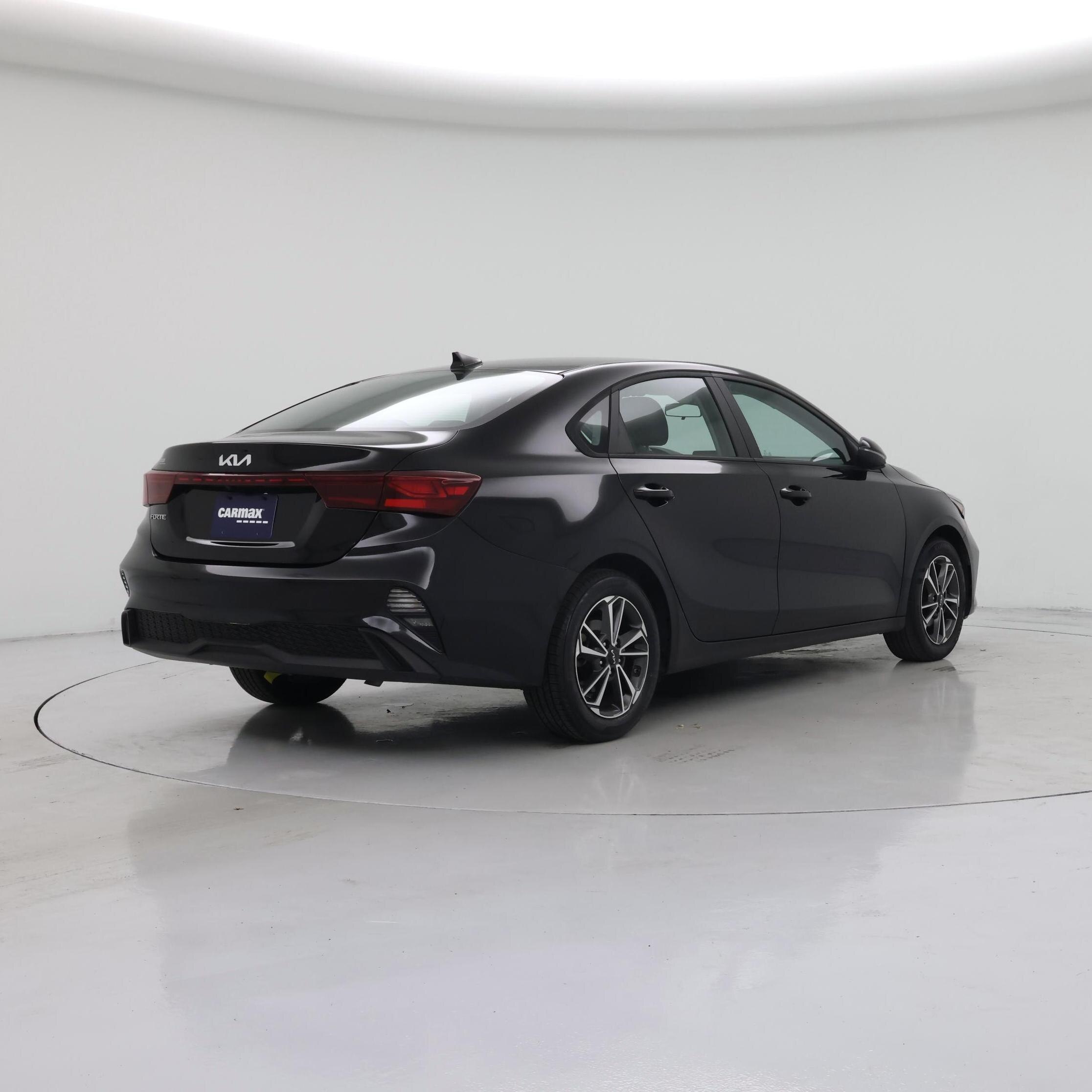 Thumbnail: 2022 Kia Forte - 8