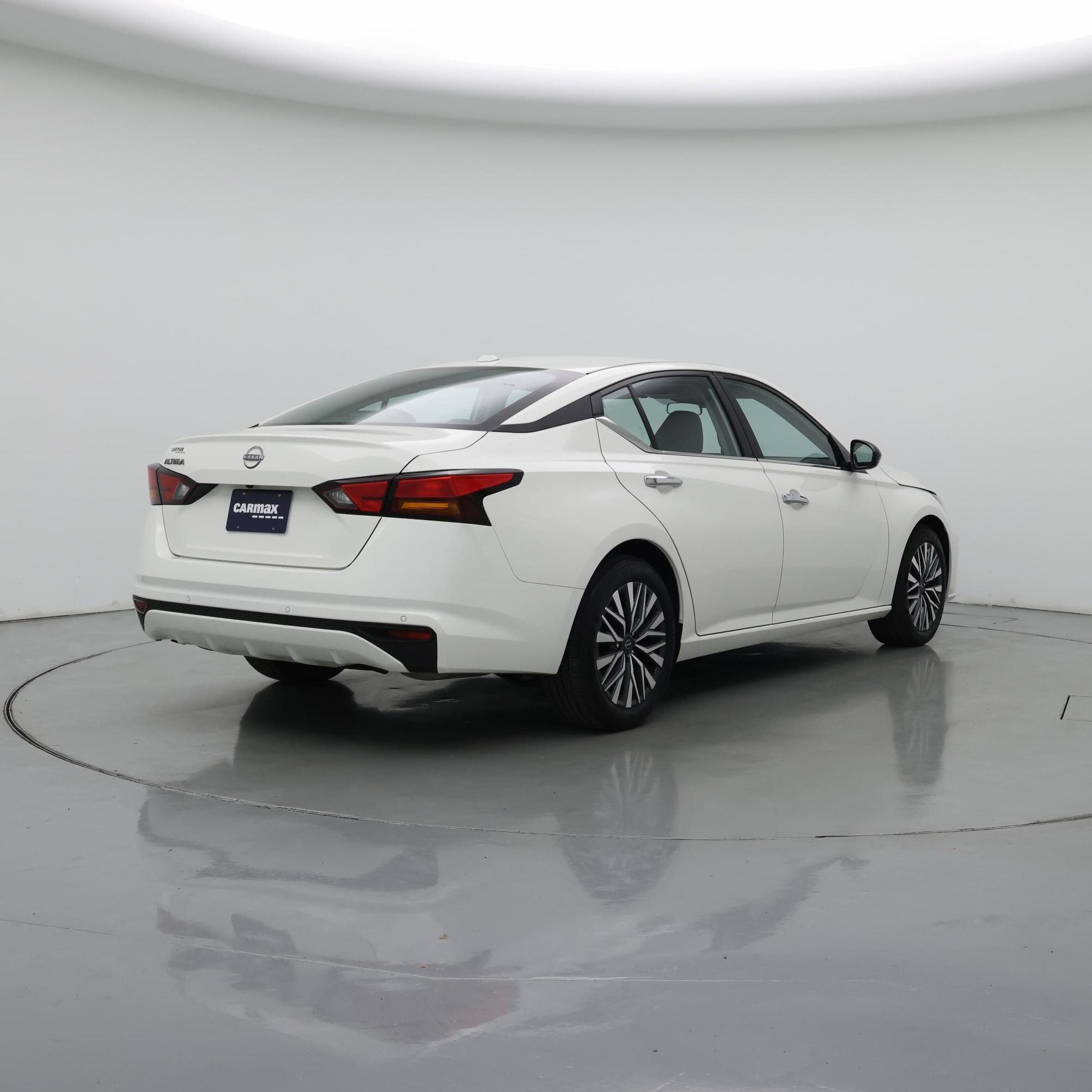 Thumbnail: 2025 Nissan Altima - 8